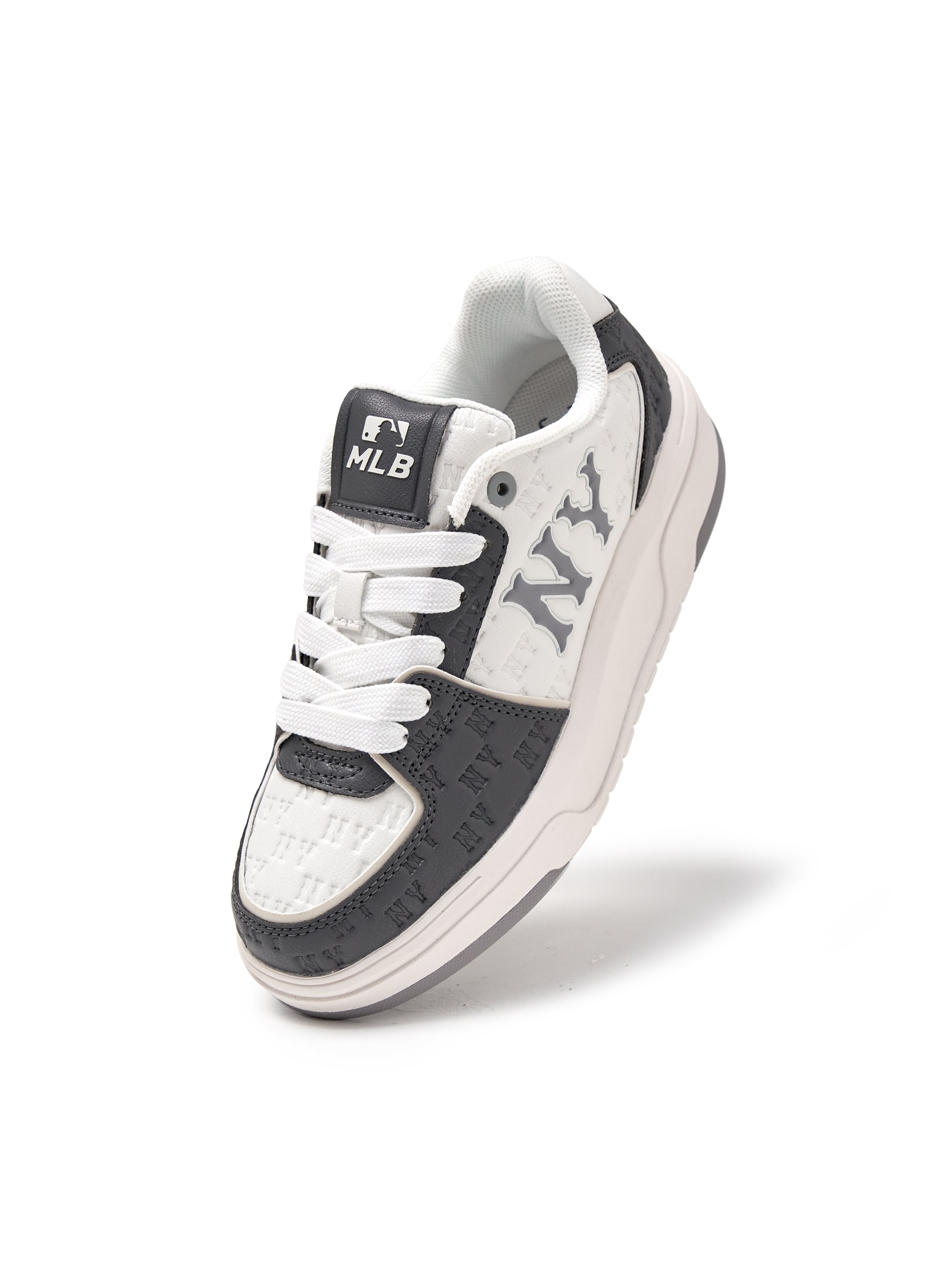 CHUNKY LINER EMBO MONOGRAM COOPERS TOWN