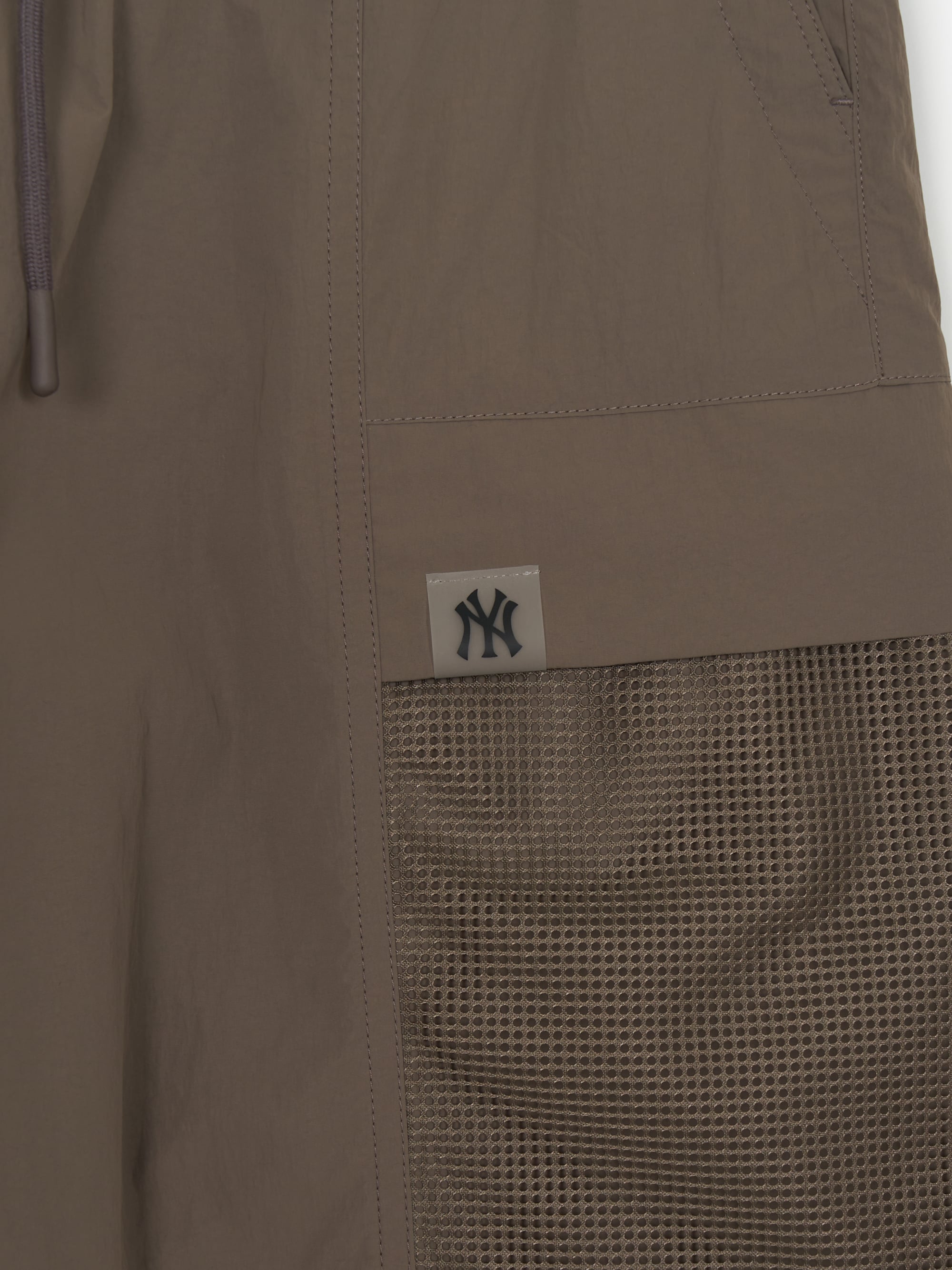 GORPCORE LIGHT WEIGHT MESH CARGO 9in Shorts