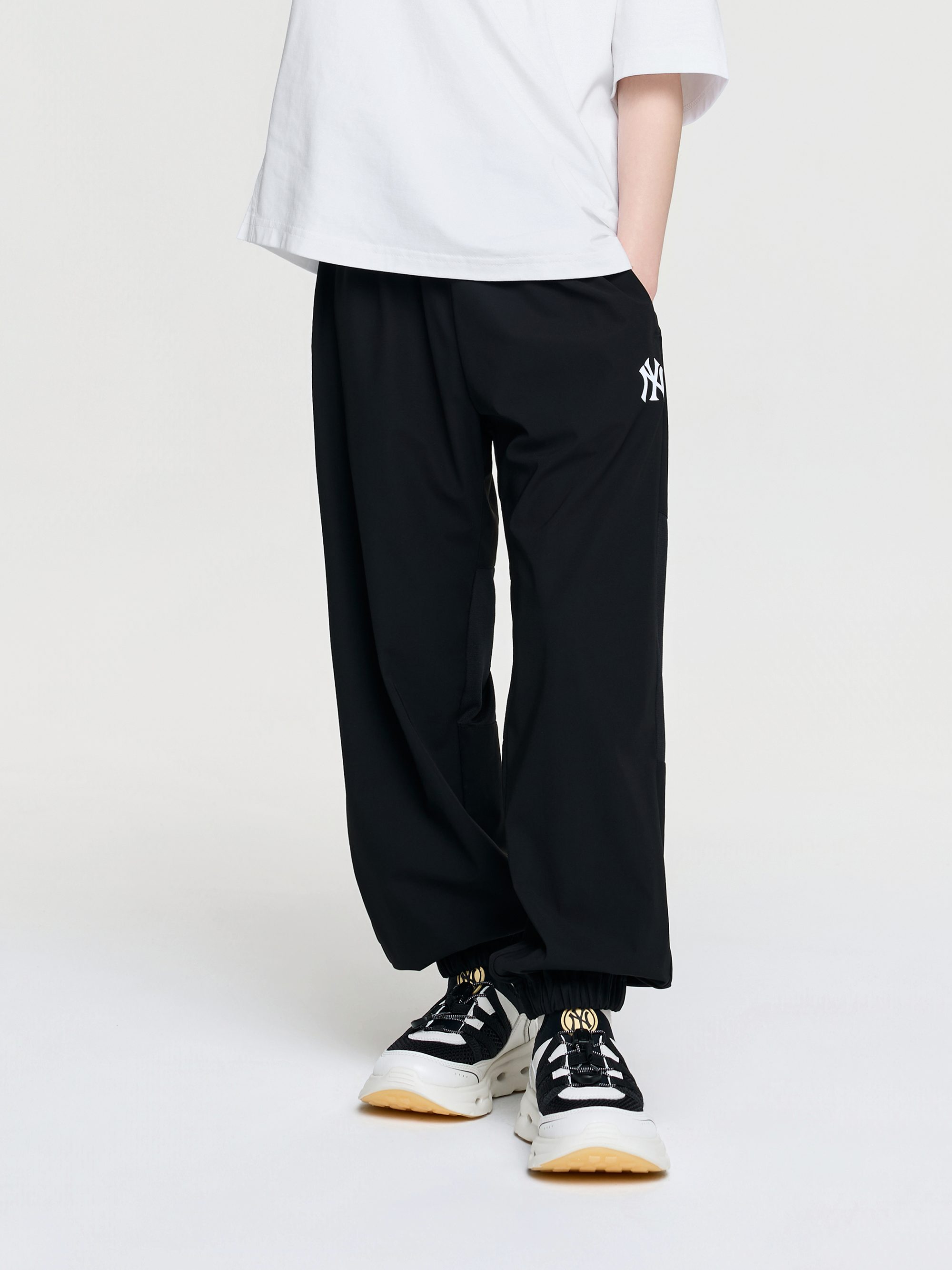 SPORTIVE TRICOT MESH-BLOCKING JOGGER PANTS