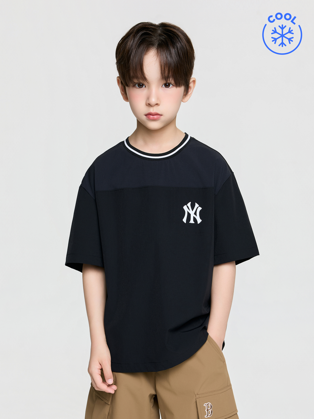 Street Basic Woven V-Neck T-Shirt