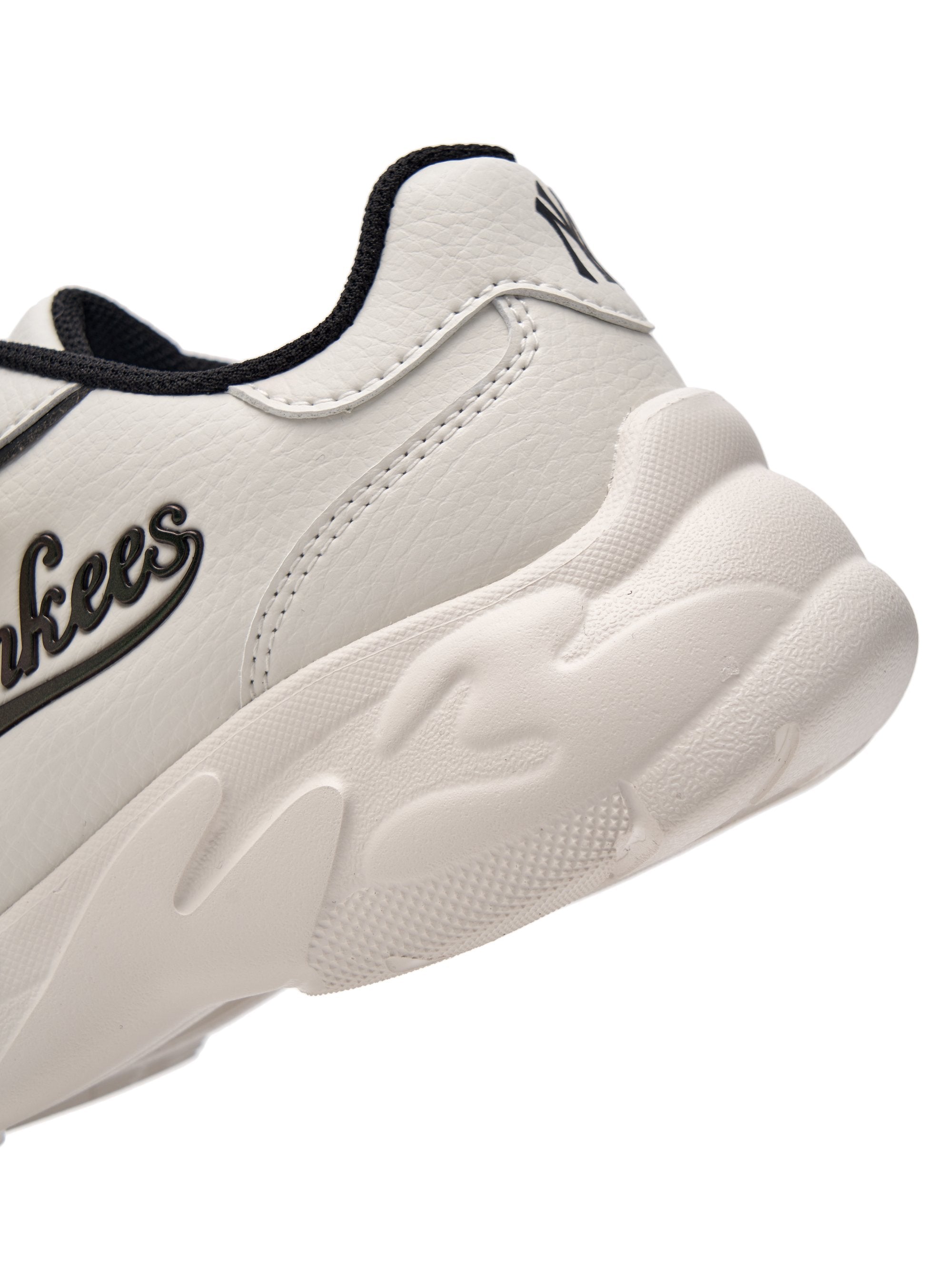 Bigball Chunky Cursive