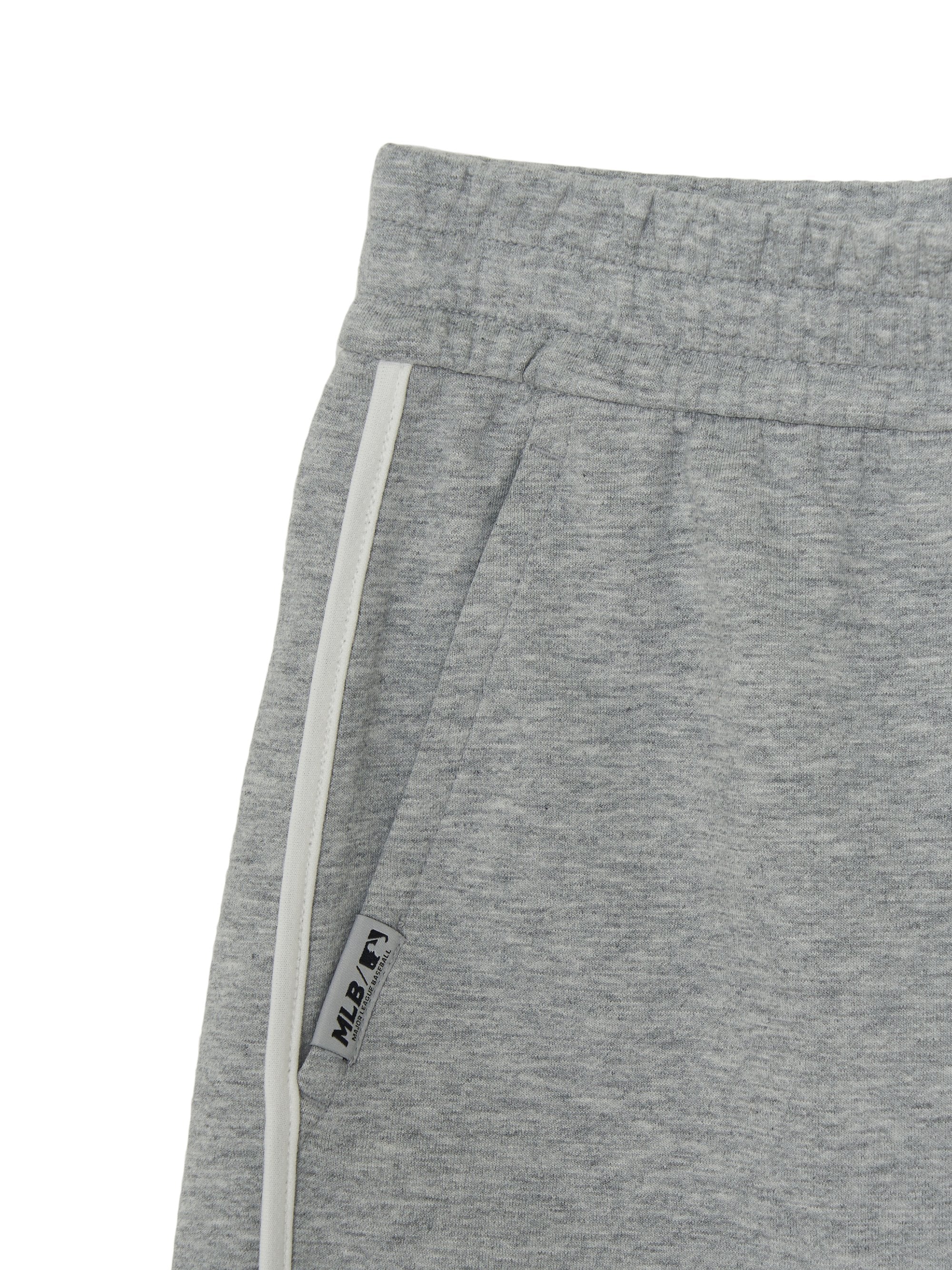 Women's Basic Small Logo Running Dolphin Pants