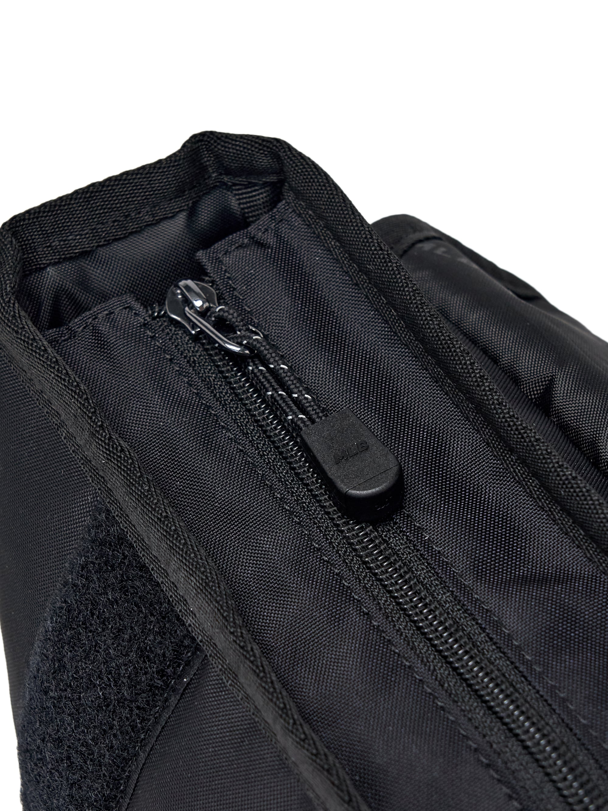 MESH MESSANGER BAG
