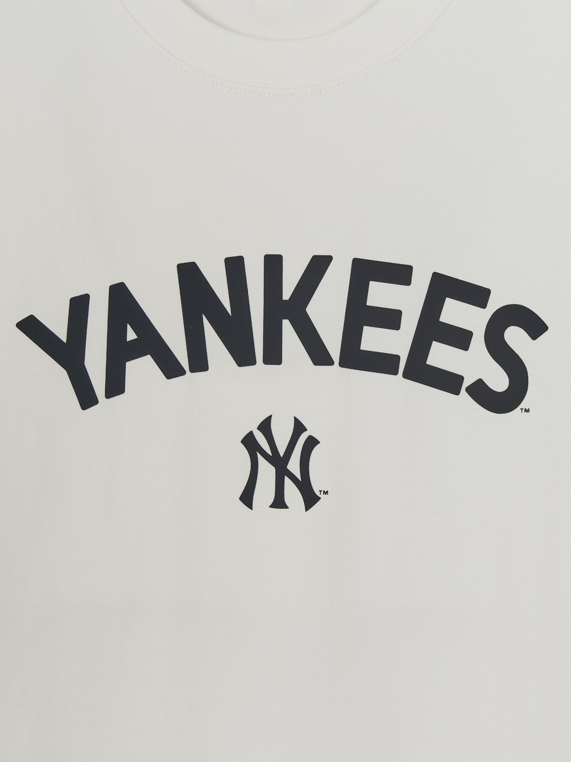 Lettering Logo Point Semi Over-Fit T-shirts