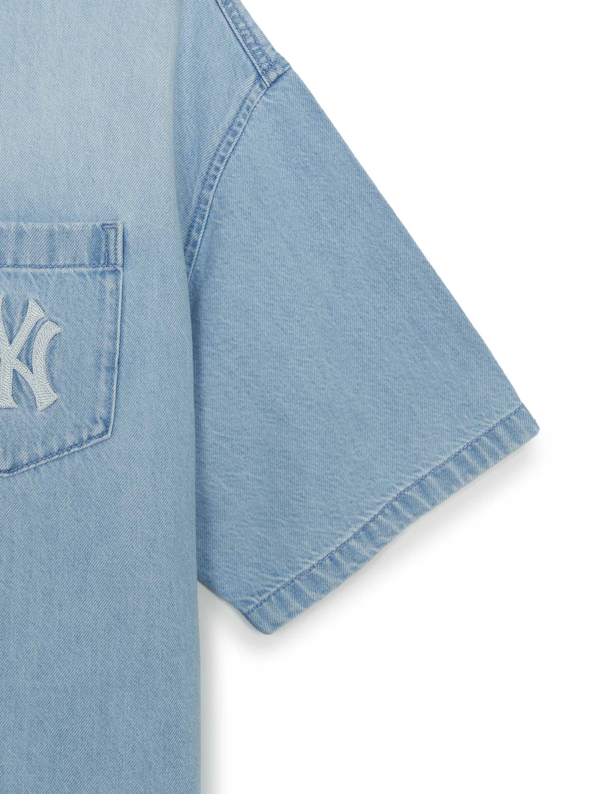 Basic Small Logo Summer Tencel Short Sleeve Denim Shirt