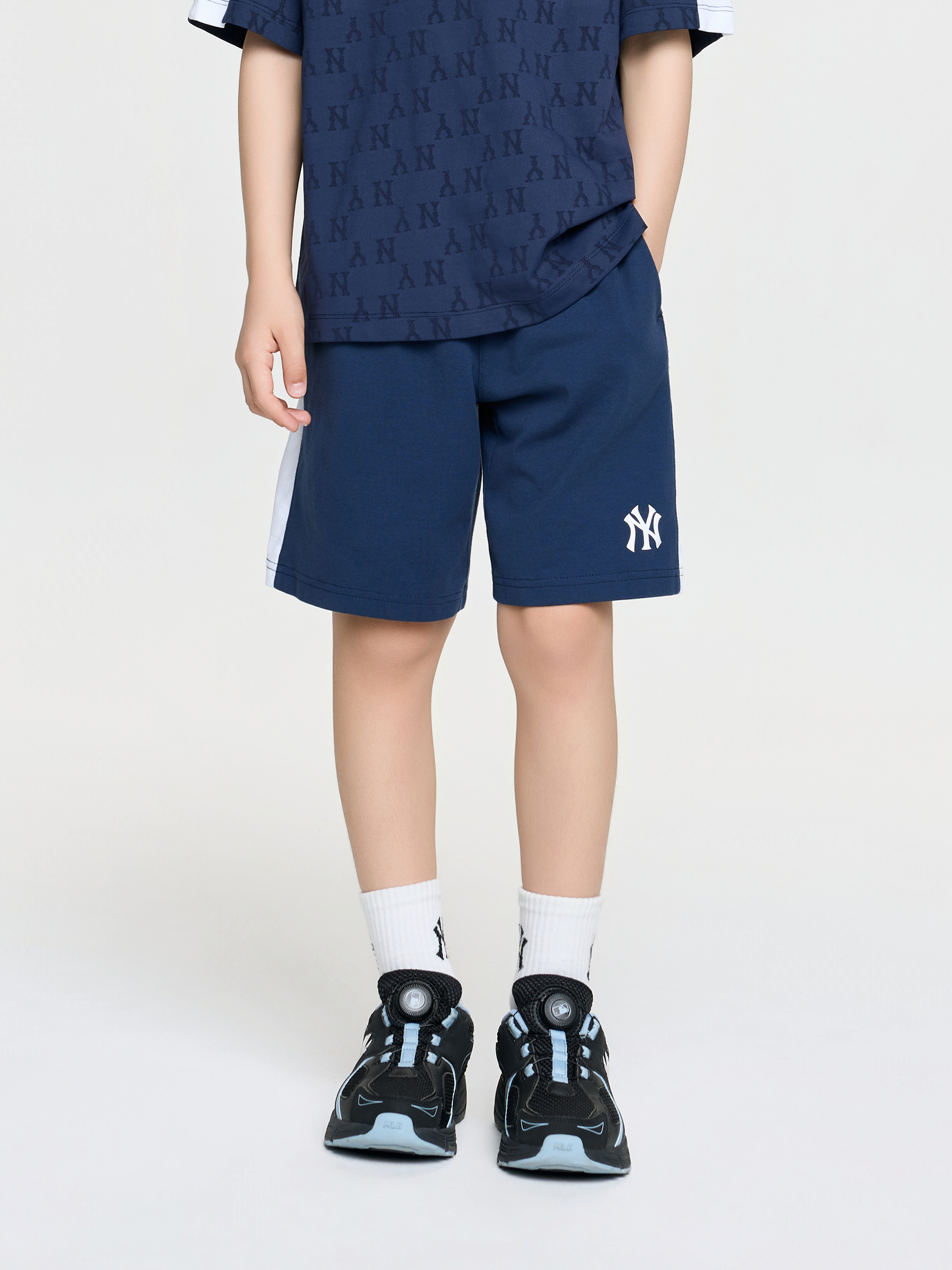 MONOGRAM COLOR BLOCK Shorts