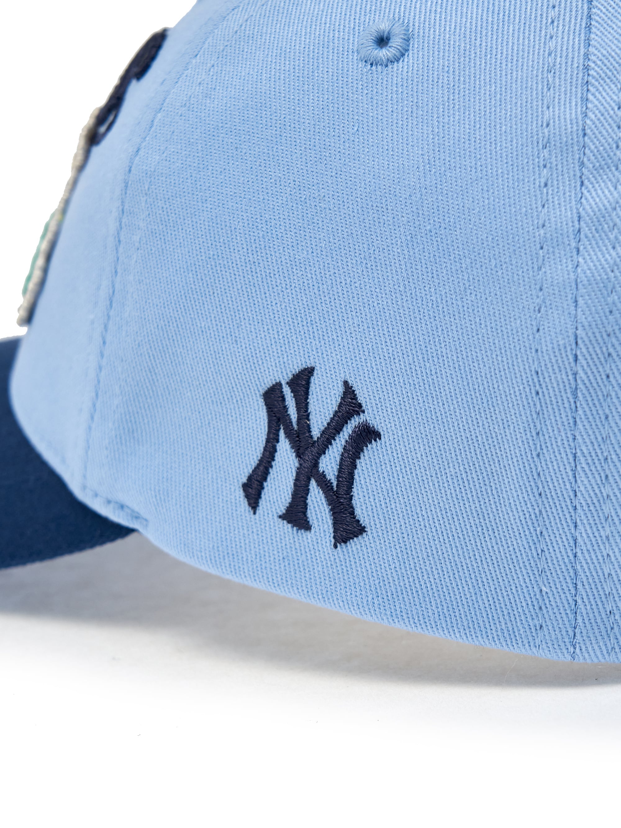 MEGABEAR FRIENDS CONTRAST BALL CAP
