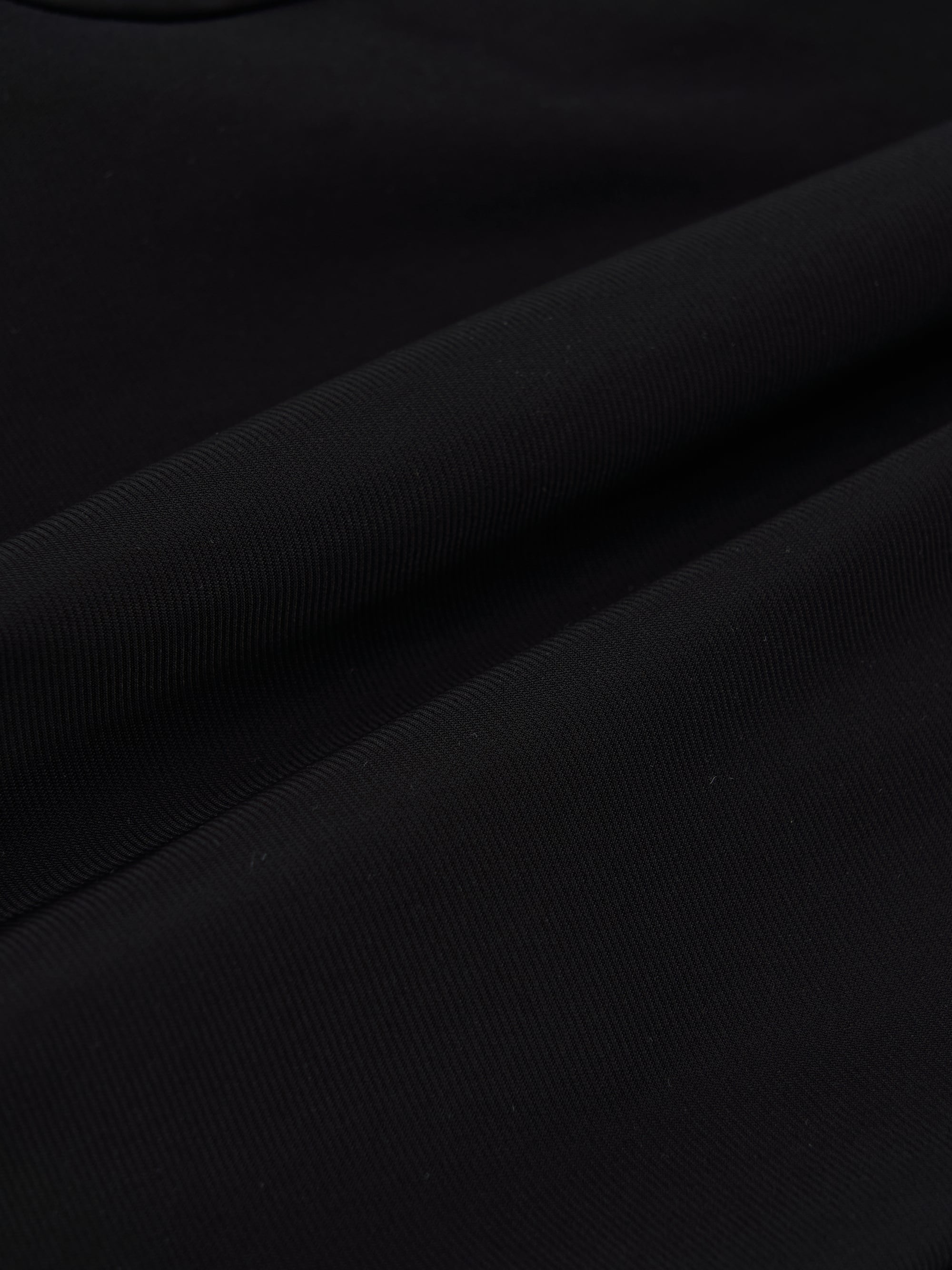 SPORTIVE TRICOT MESH-BLOCKING SHORTS