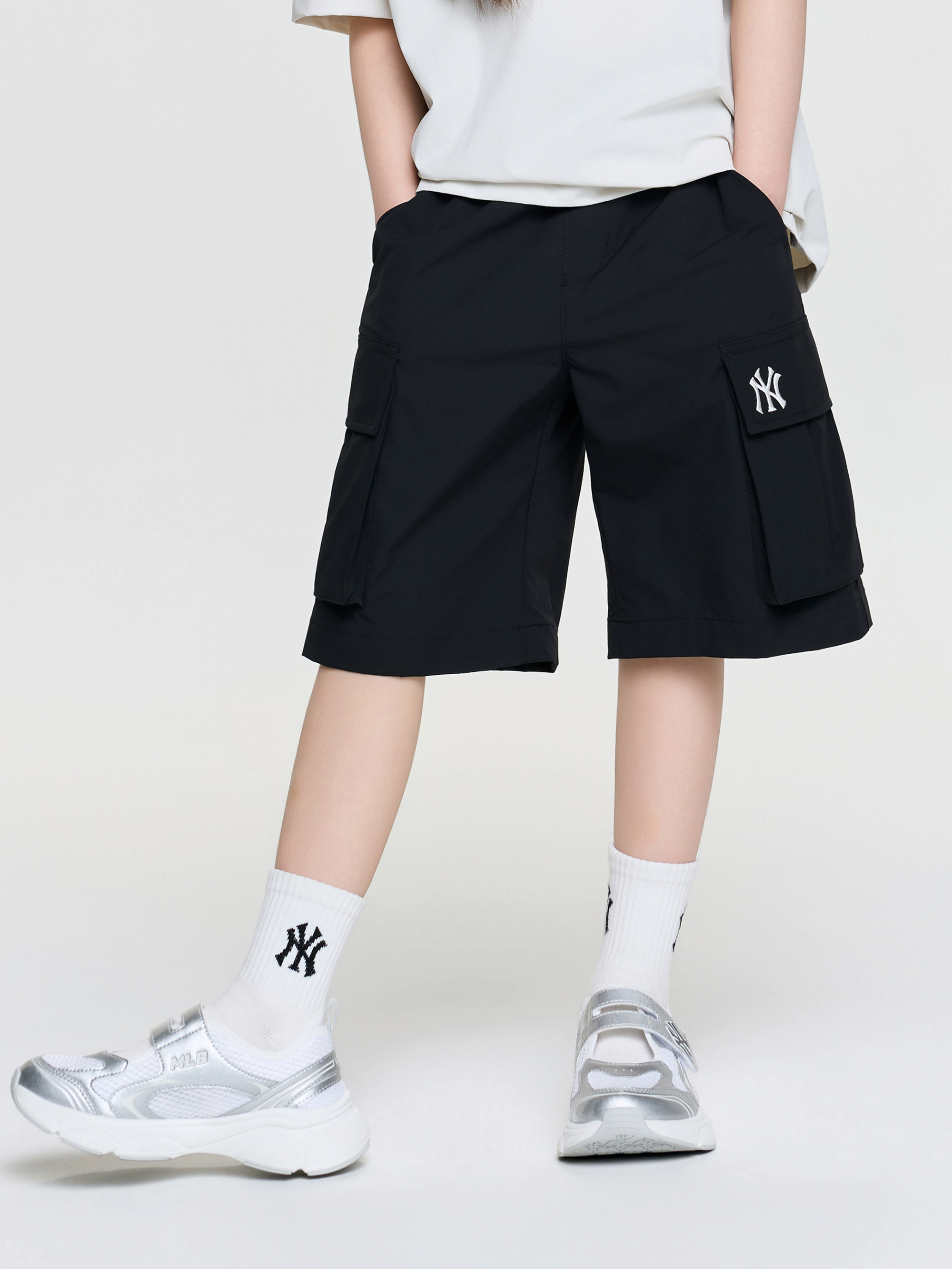 OUTDOOR CARGO SHORTS