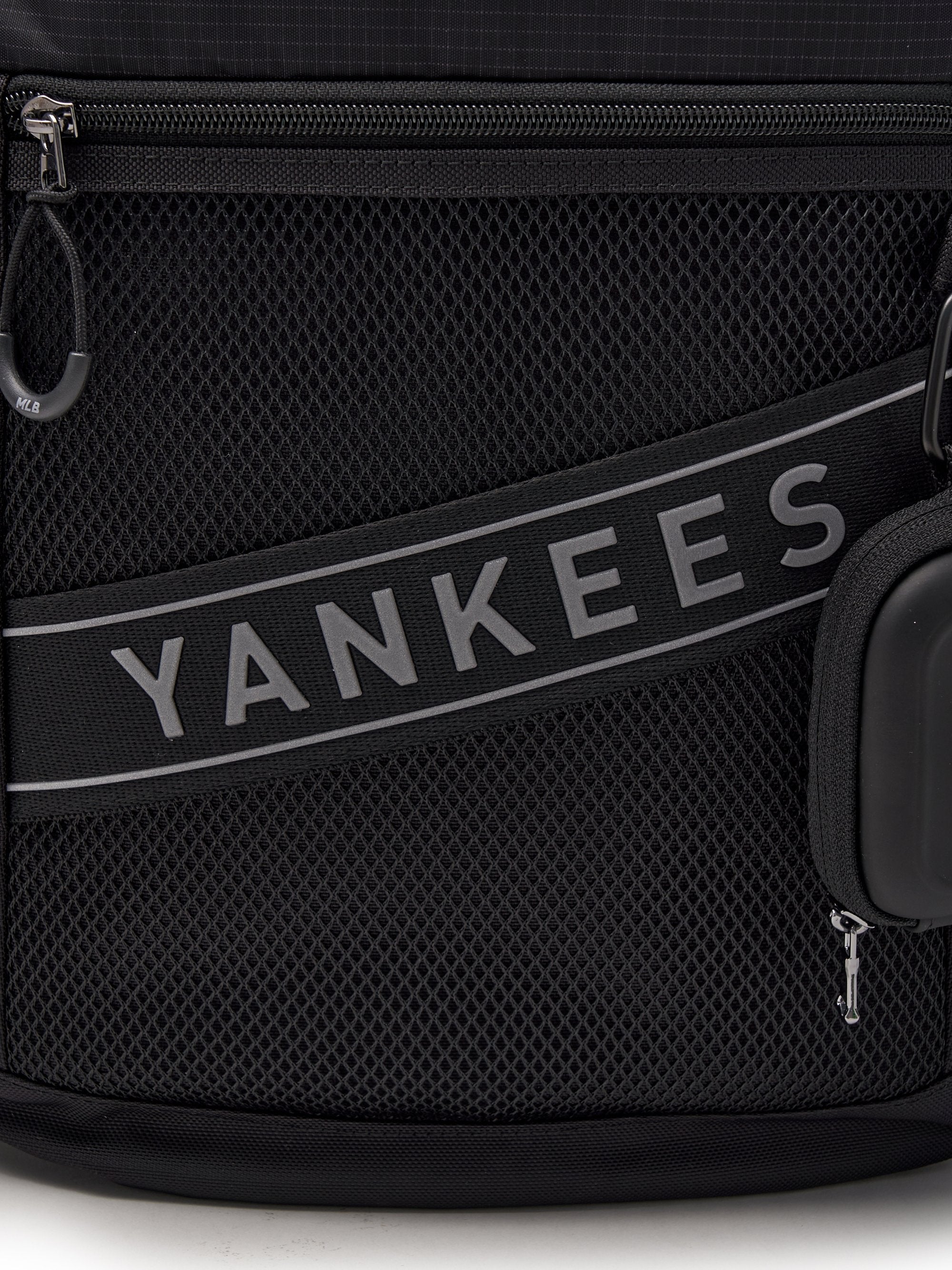 Sportive Mesh School Bag