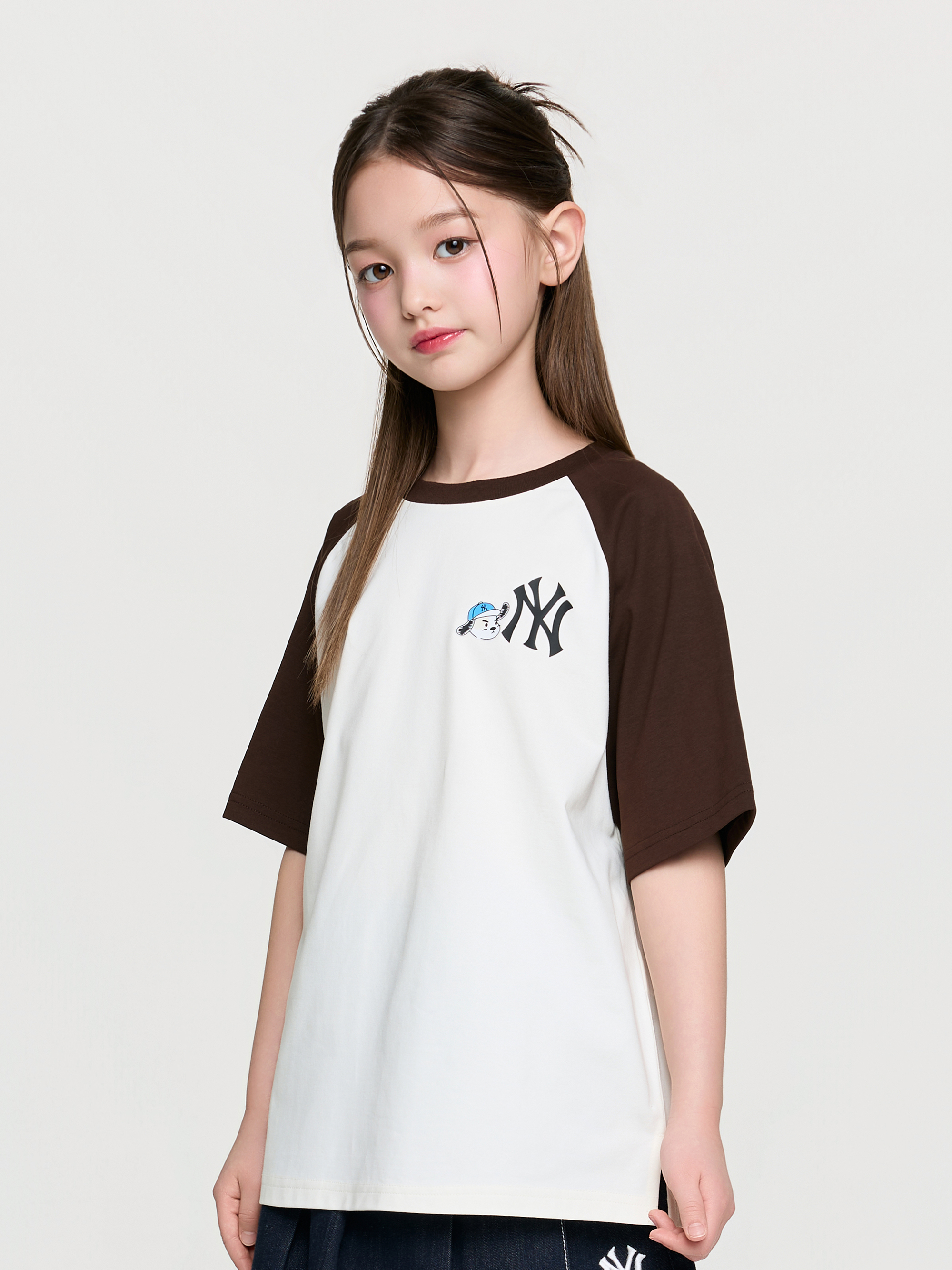 Street Character Artwork Raglan T-shirt
