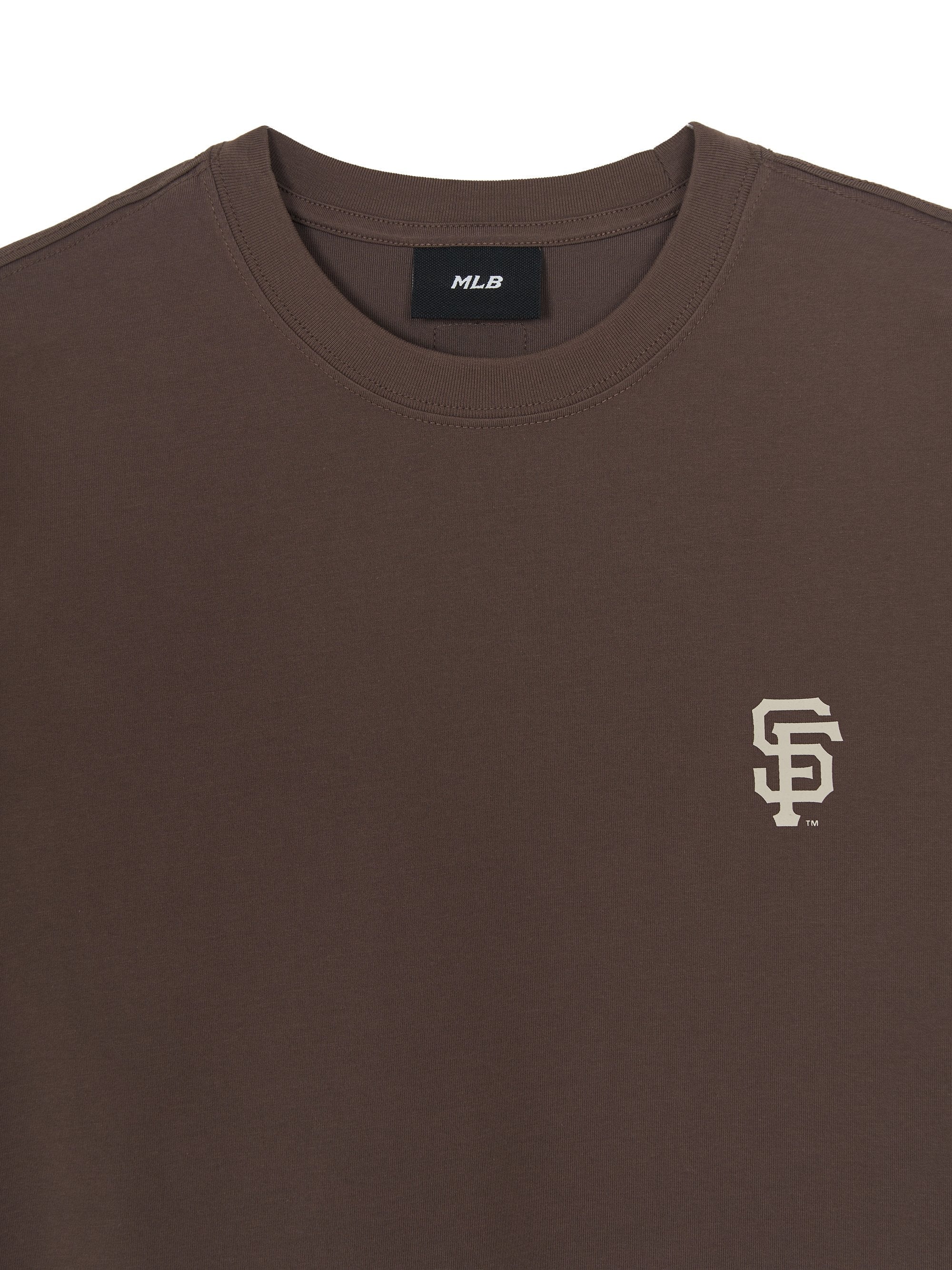 BASIC SMALL LOGO SEMI OVER-FIT T-shirt