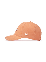 Vintage Demage Curve Logo Unstructured Ballcap