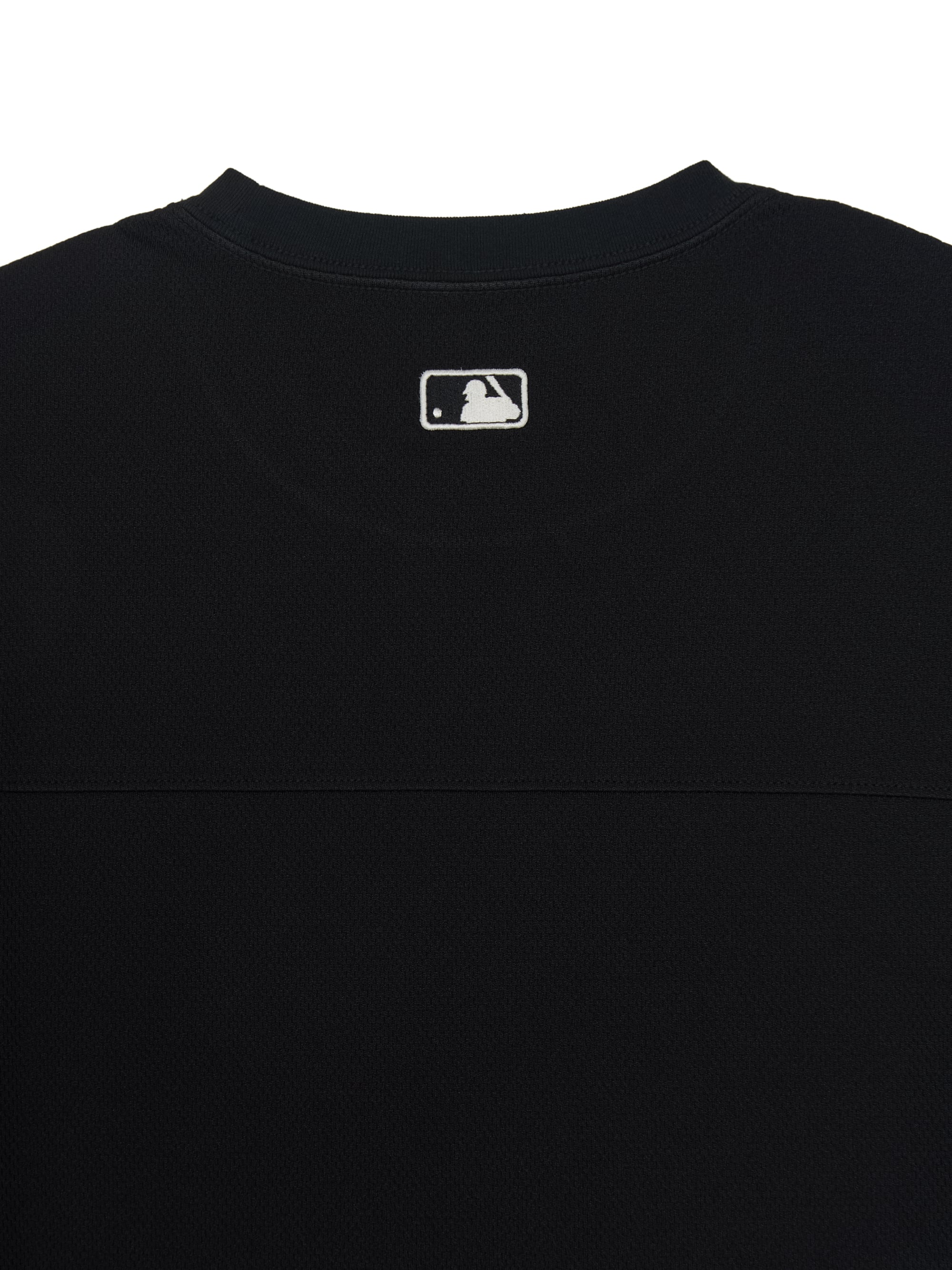 Sportive Mesh Graphic T-shirt