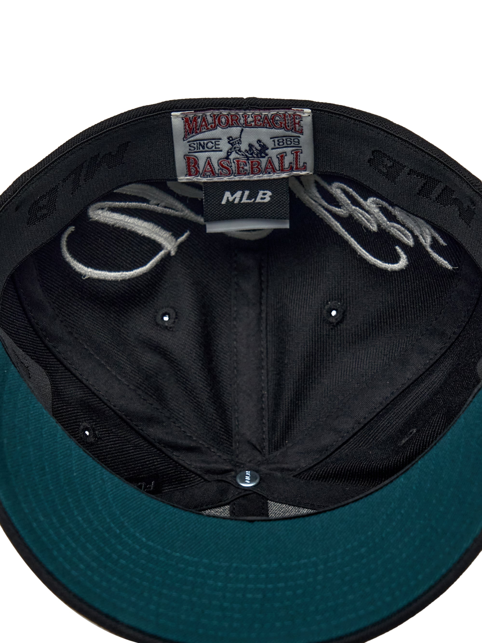 SIGNATURE CURSIVE STRUCTURED BALLCAP