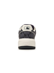 Chunky Liner Pocket Monogram