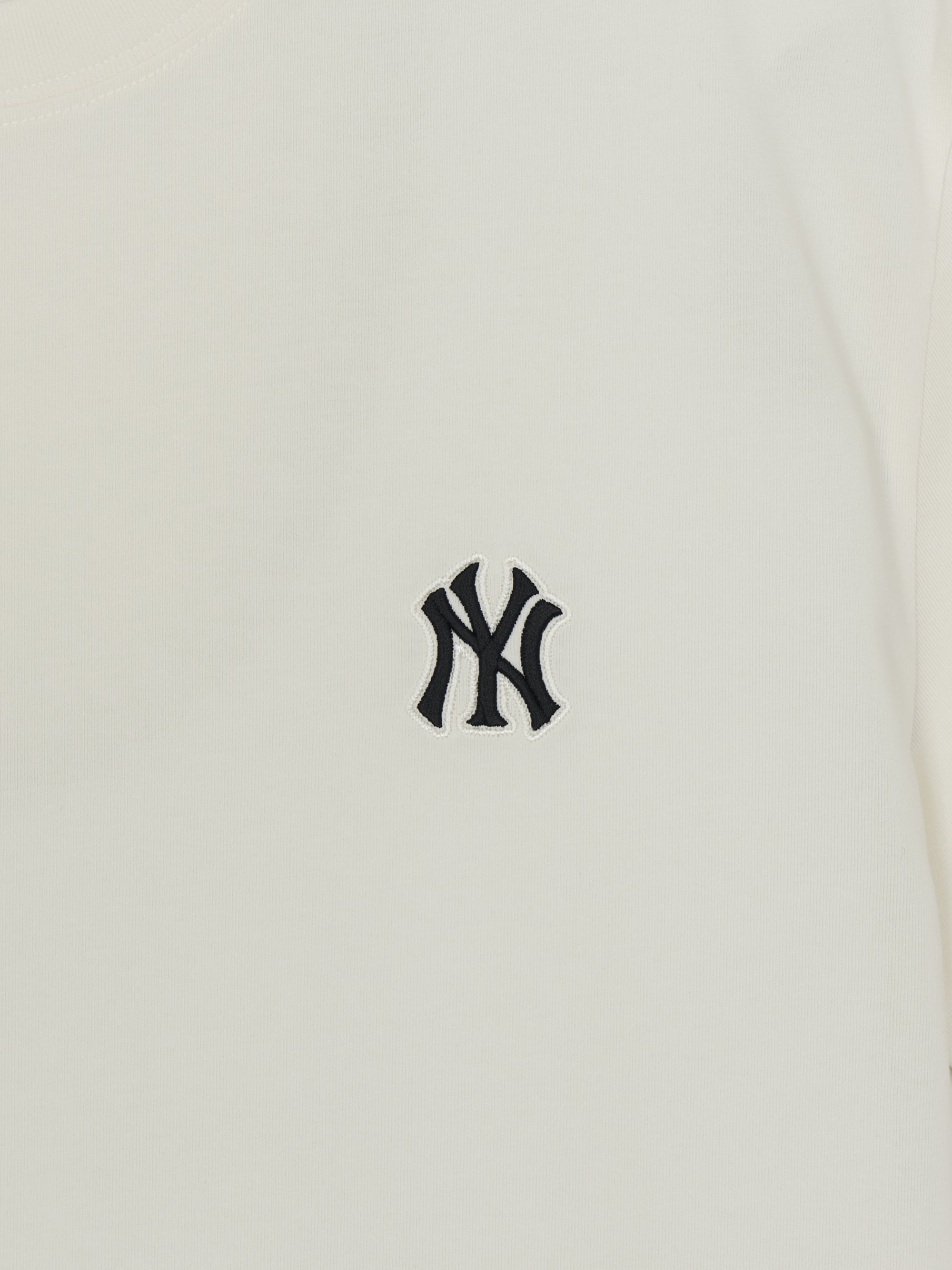 Basic Small Logo Regular Fit T-Shirts