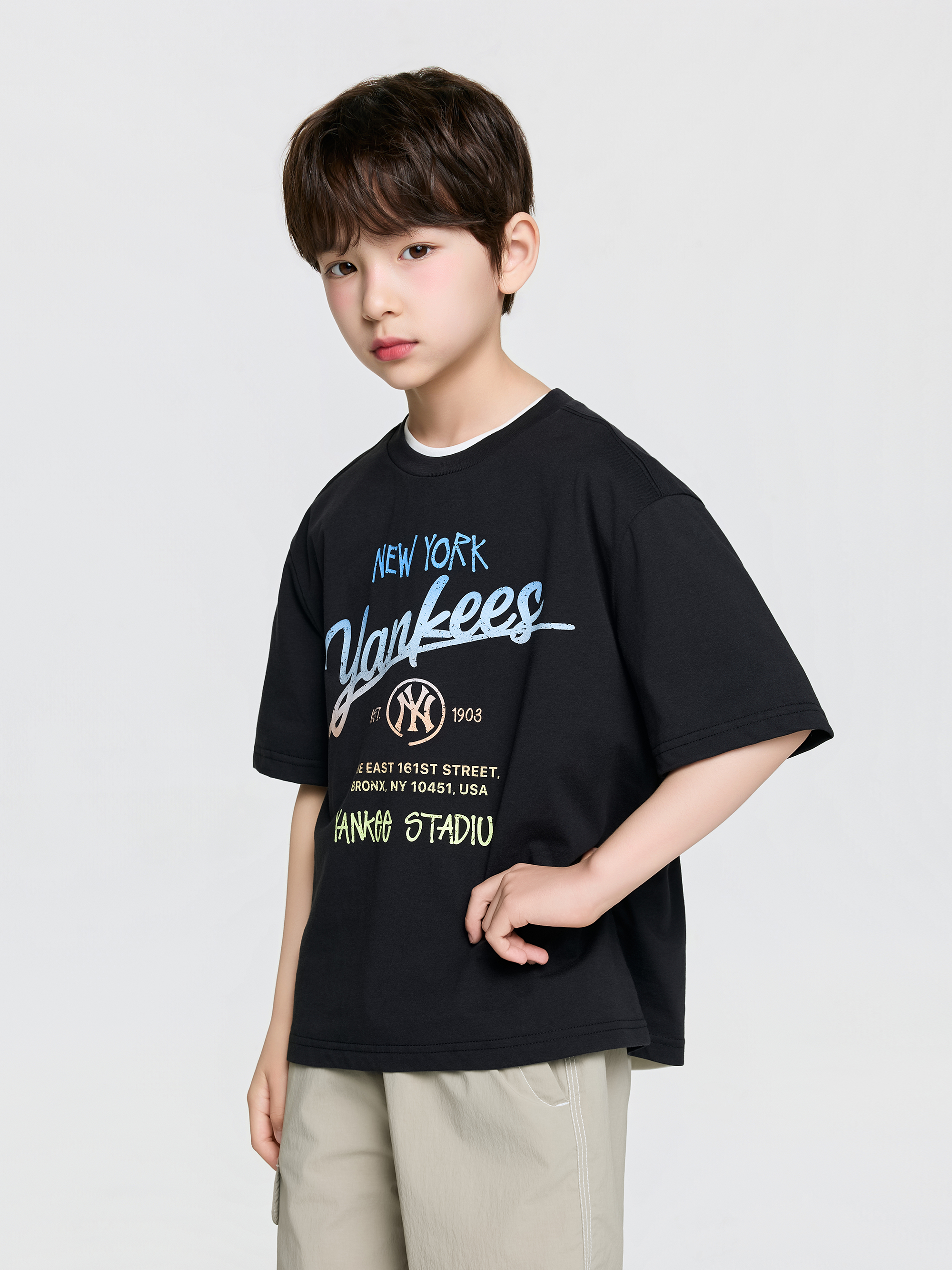 STREET GRADATION LETTERING T-SHIRT
