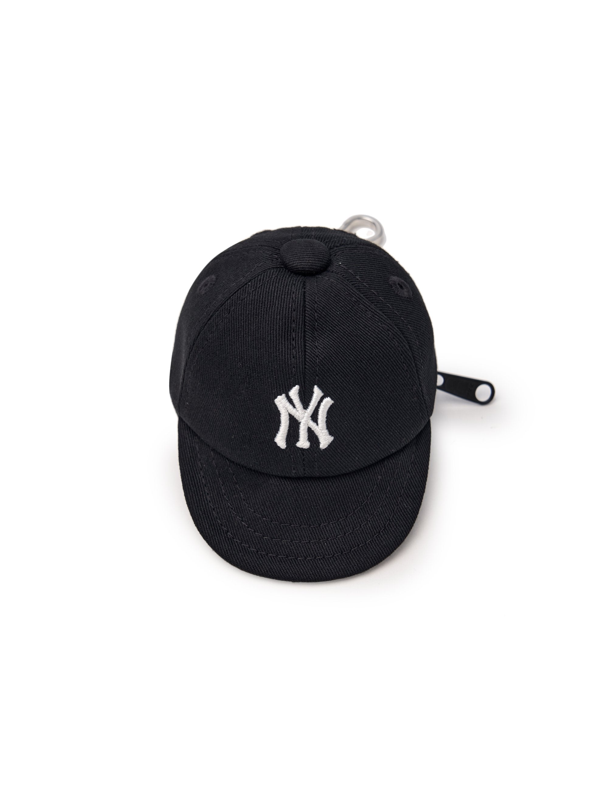 Basic Logo Ballcap Pouch Keyring