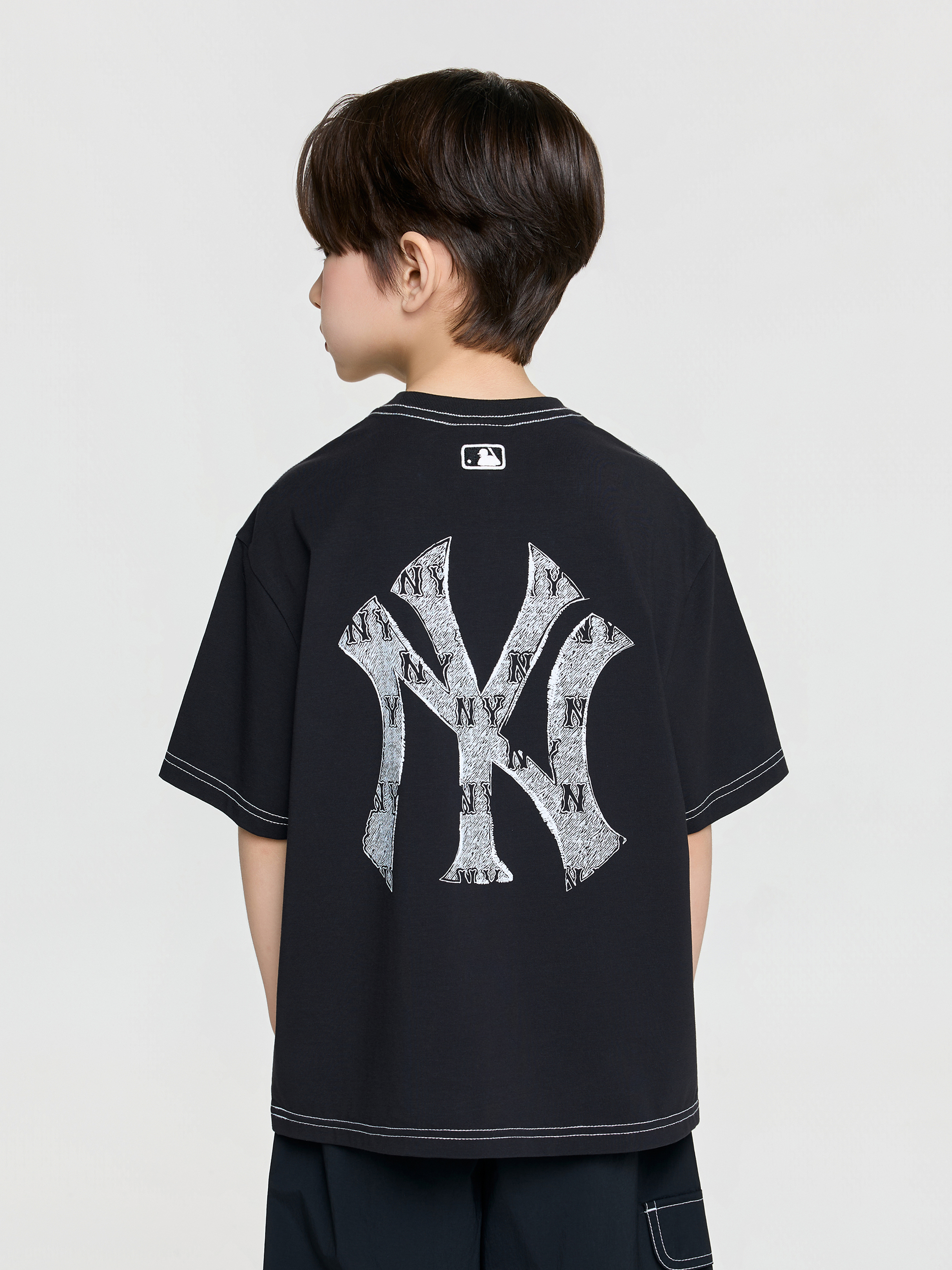STREET MONOGRAM BIG LUX T-shirt