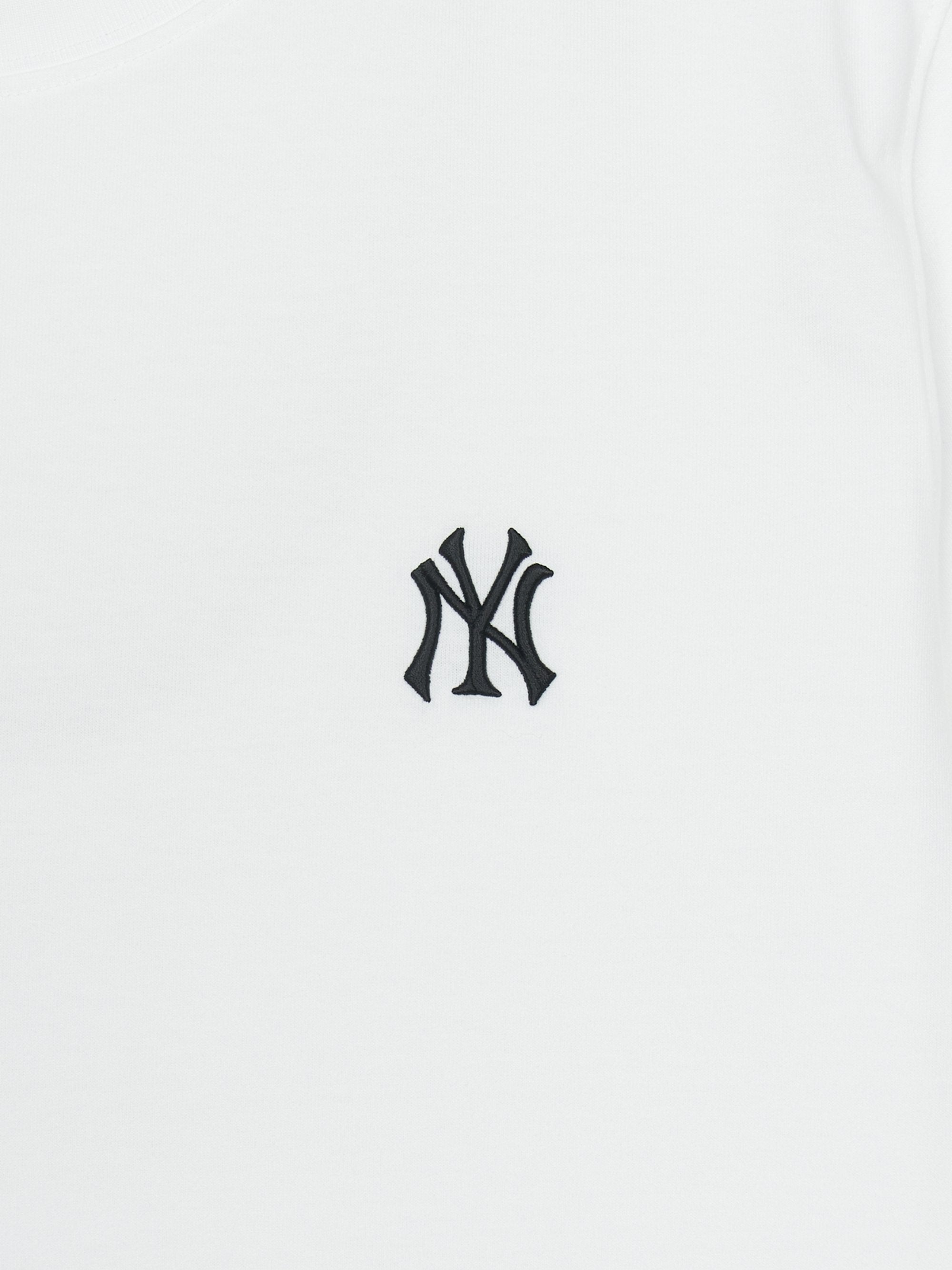 Basic Comfortable Fit T-shirt