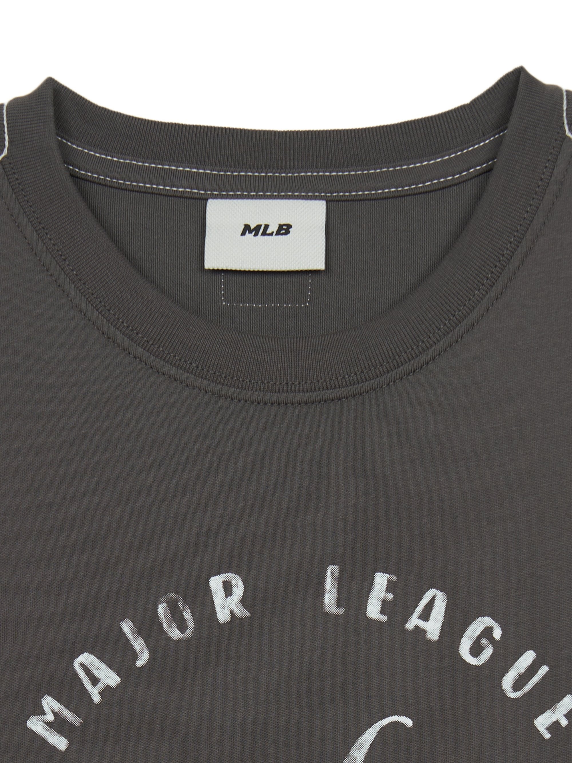 Vintage Artwork T-shirt Set
