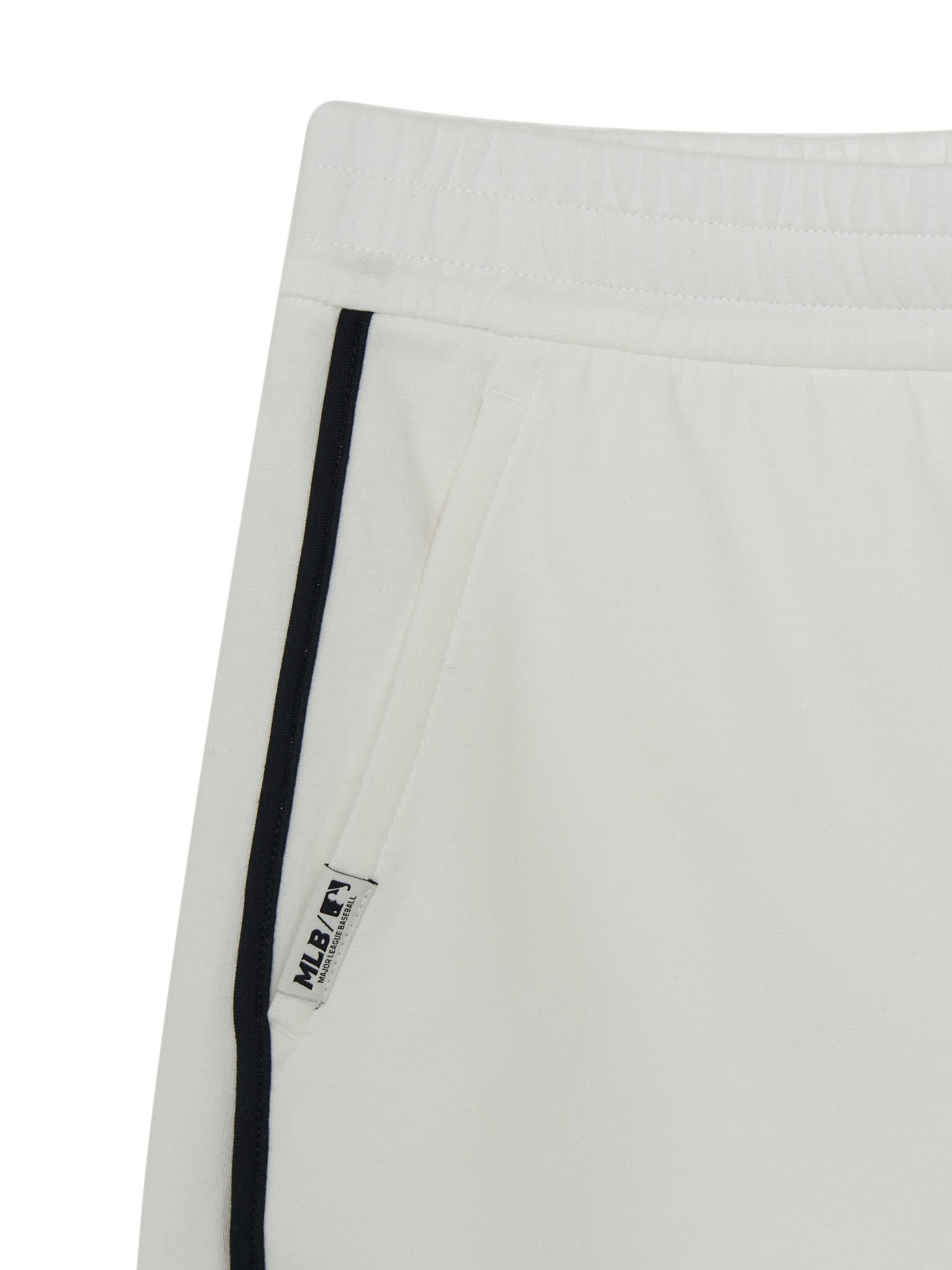 Women's Basic Small Logo Running Dolphin Pants
