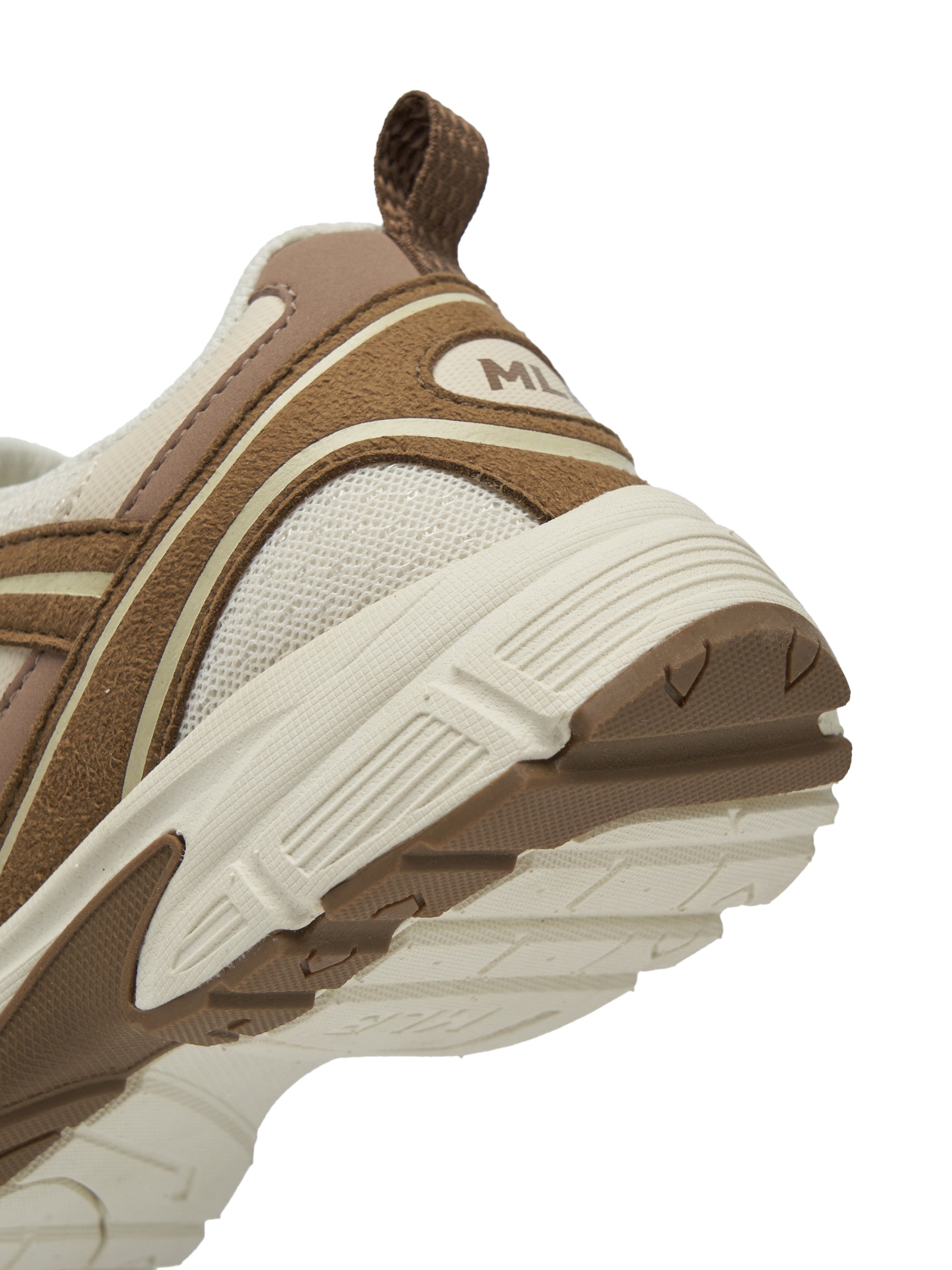 TRACK RUNNER RAYER