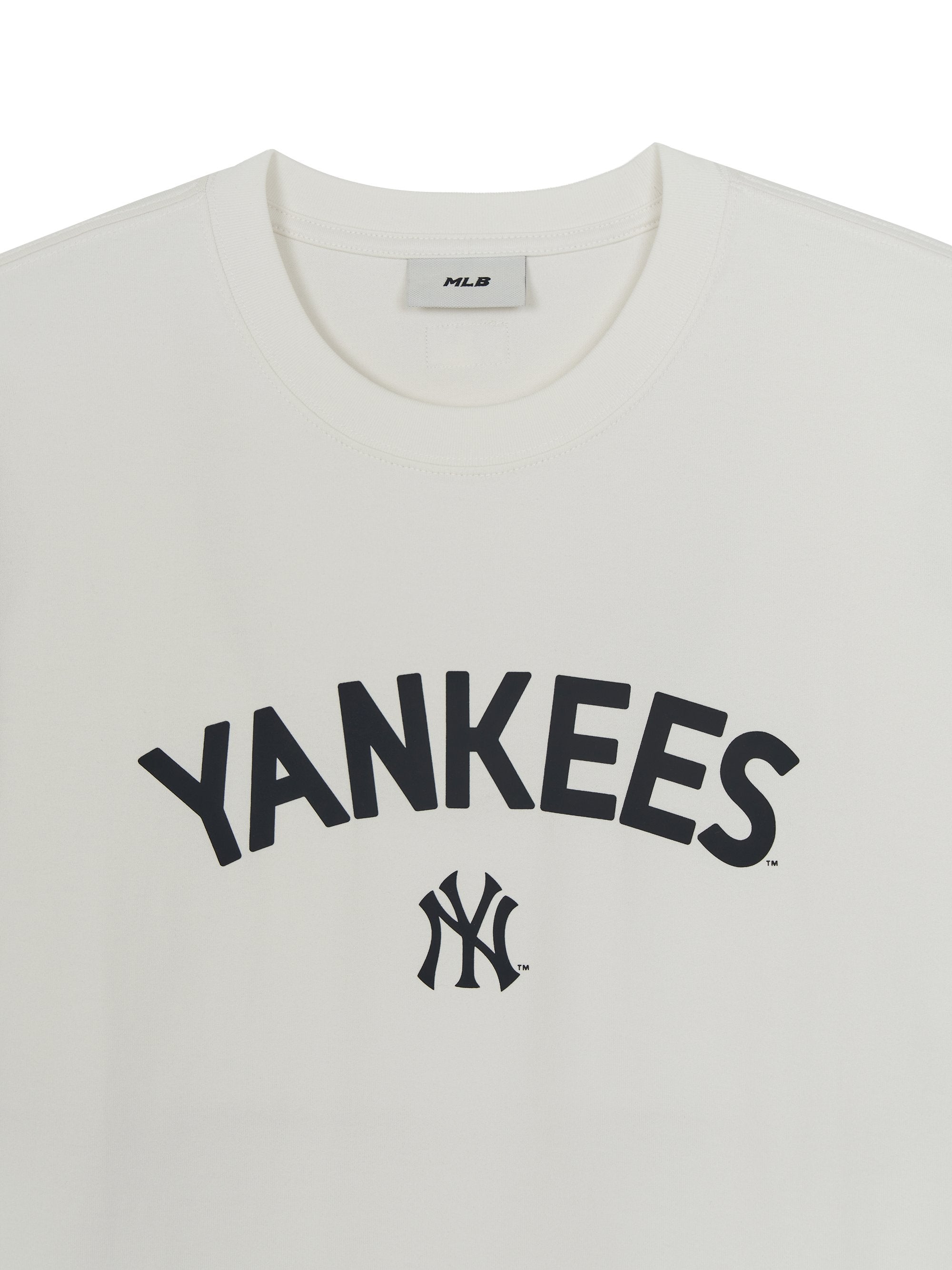 Lettering Logo Point Semi Over-Fit T-shirts