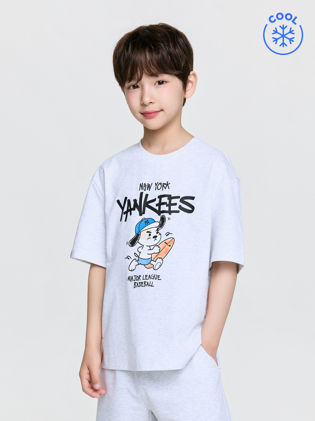 STREET CHARACTER SUMMER ARTWORK T-shirts