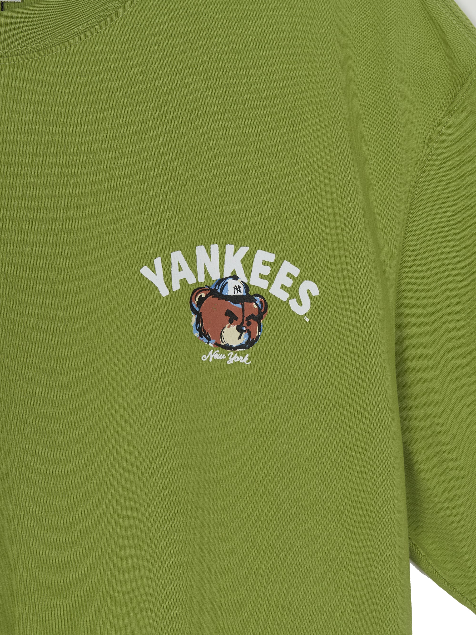 Mega Bear Back Graphic Oversized T-shirt