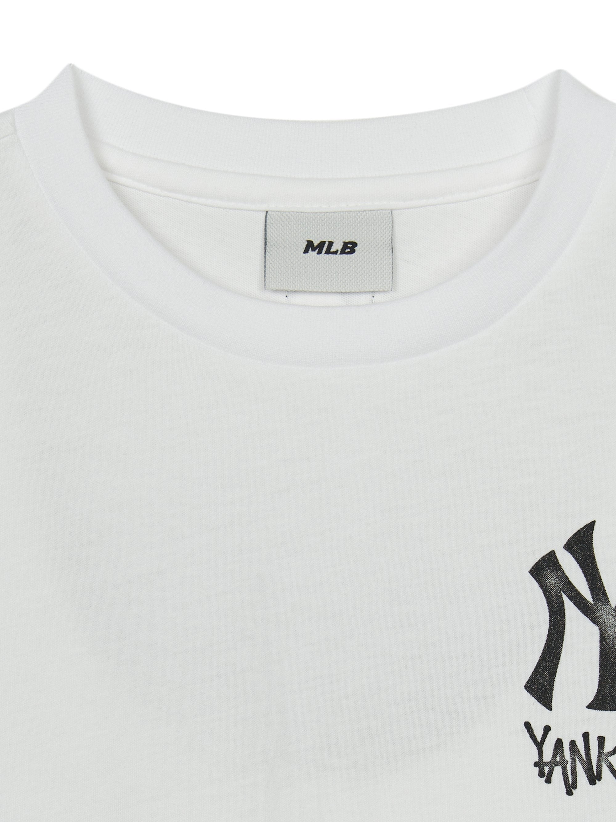 Basic Street Artwork Long Slv T-shirt
