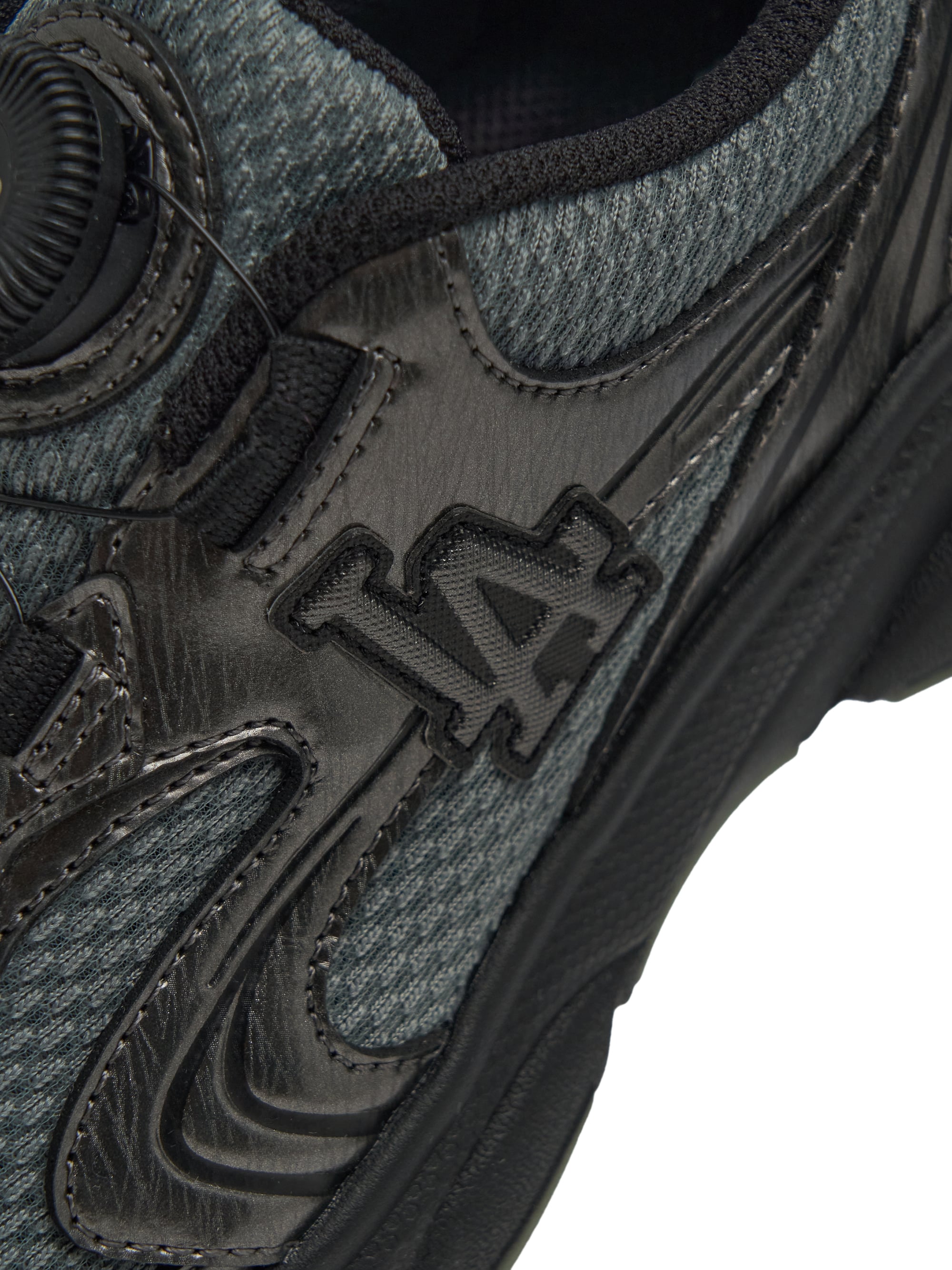 ACE RUNNER V2