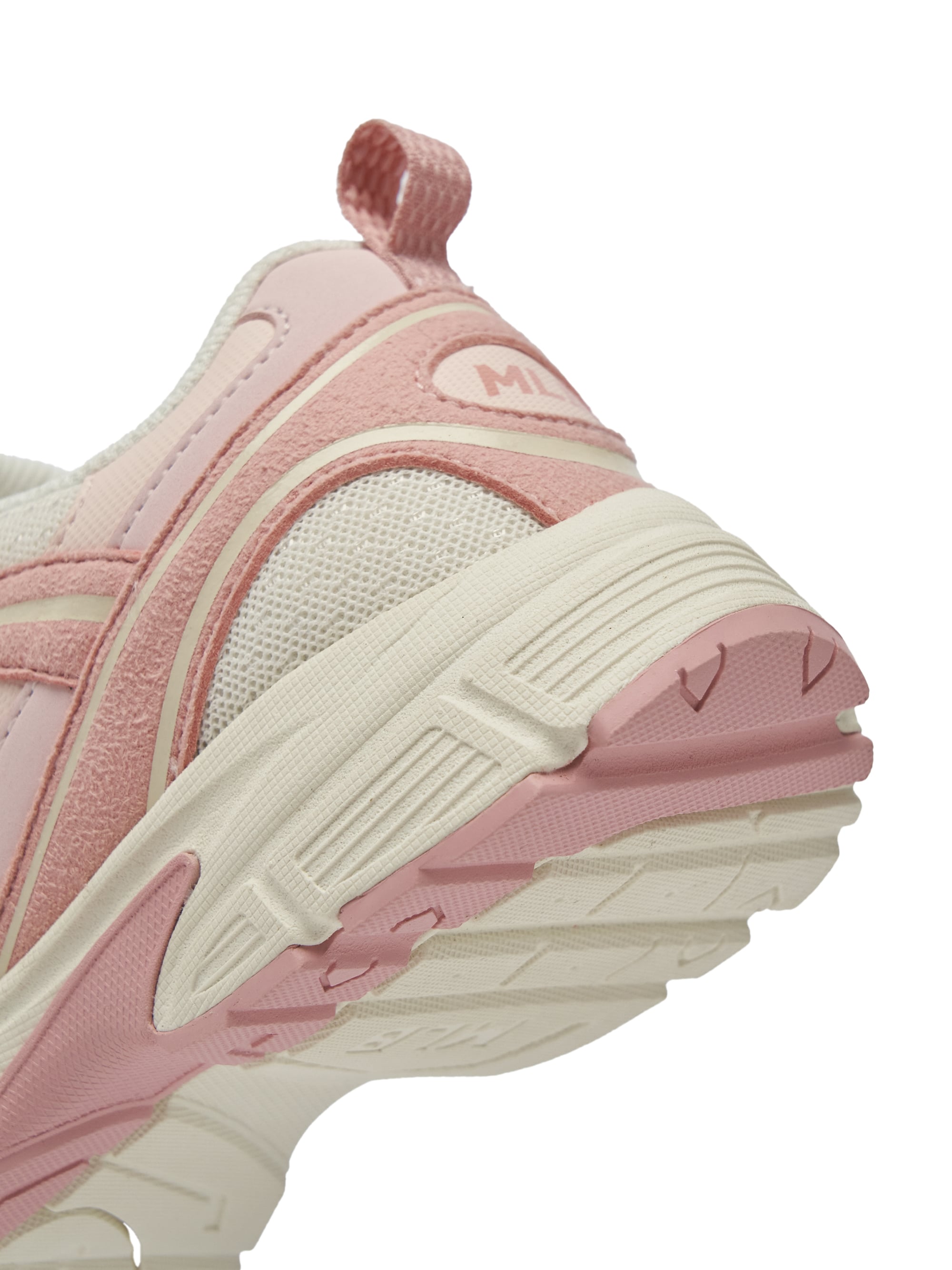 TRACK RUNNER RAYER
