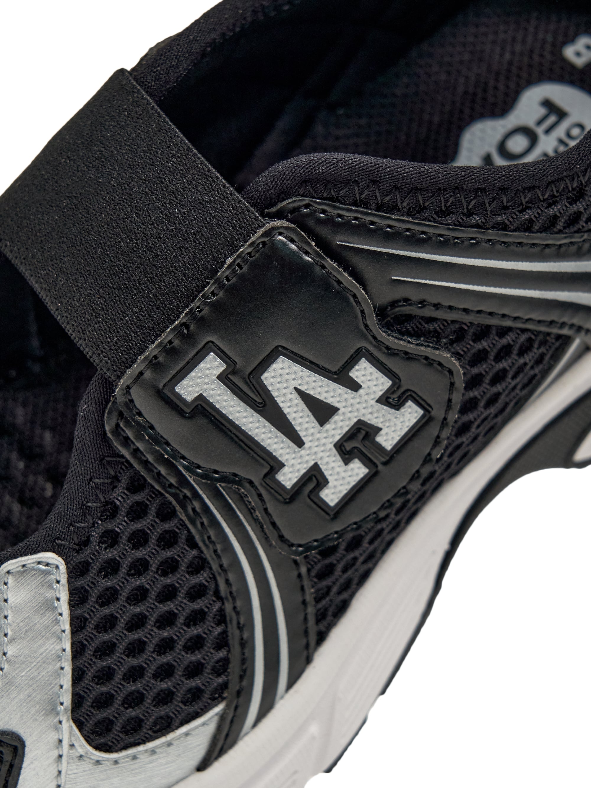 TRACK RUNNER ZERO