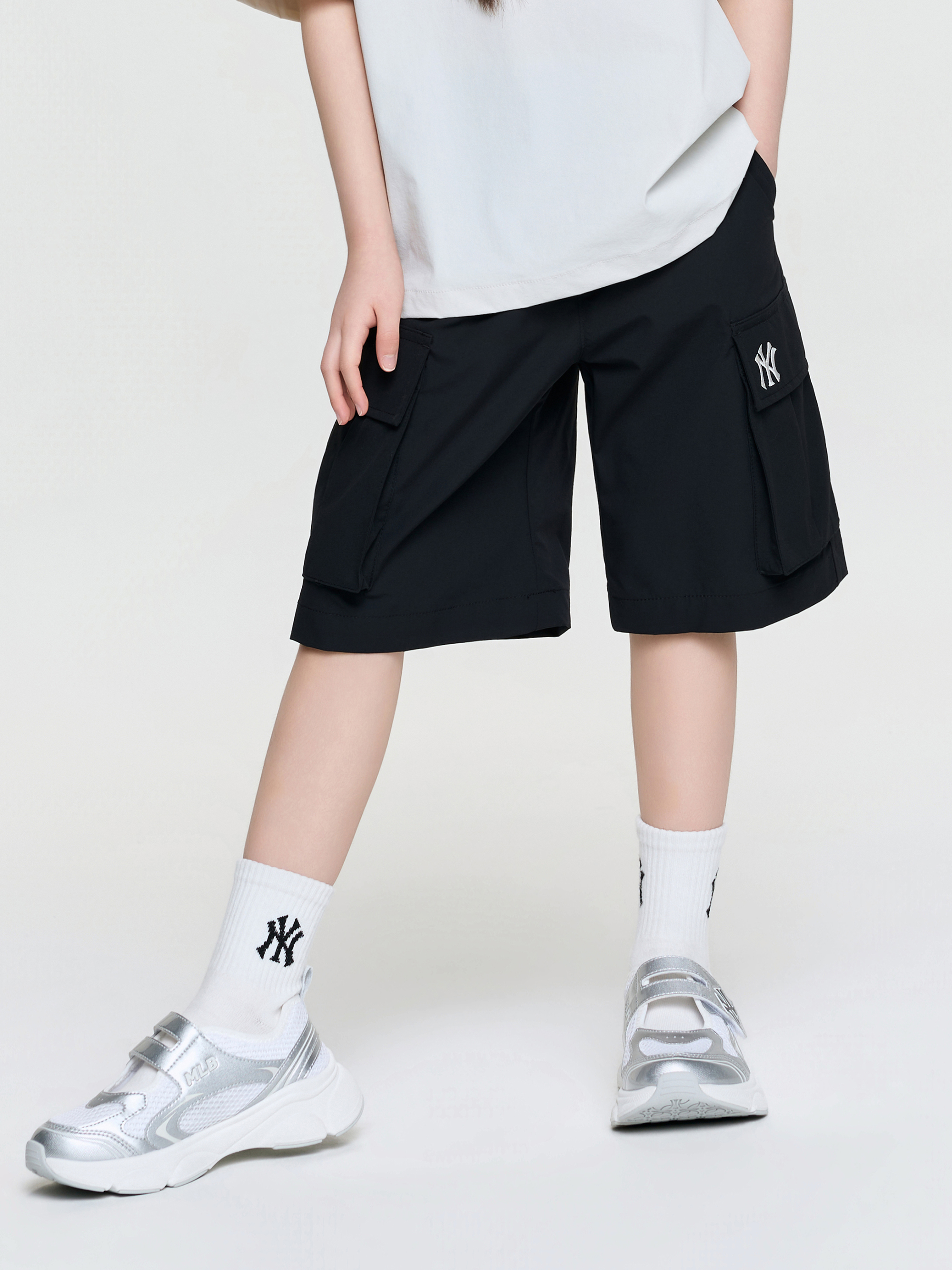 OUTDOOR CARGO SHORTS