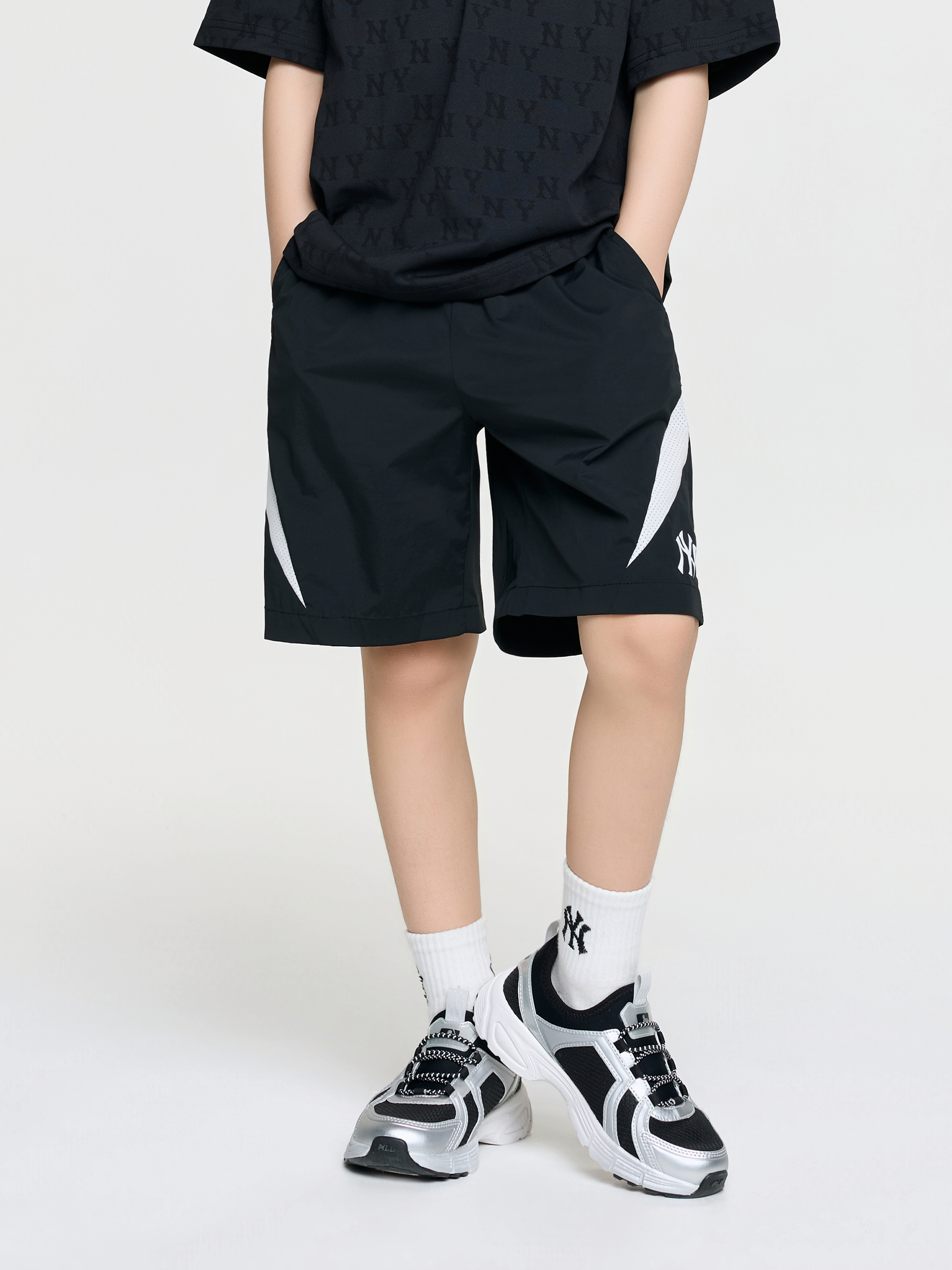 Sportive Varsity Mesh-Blocking Shorts(Set)