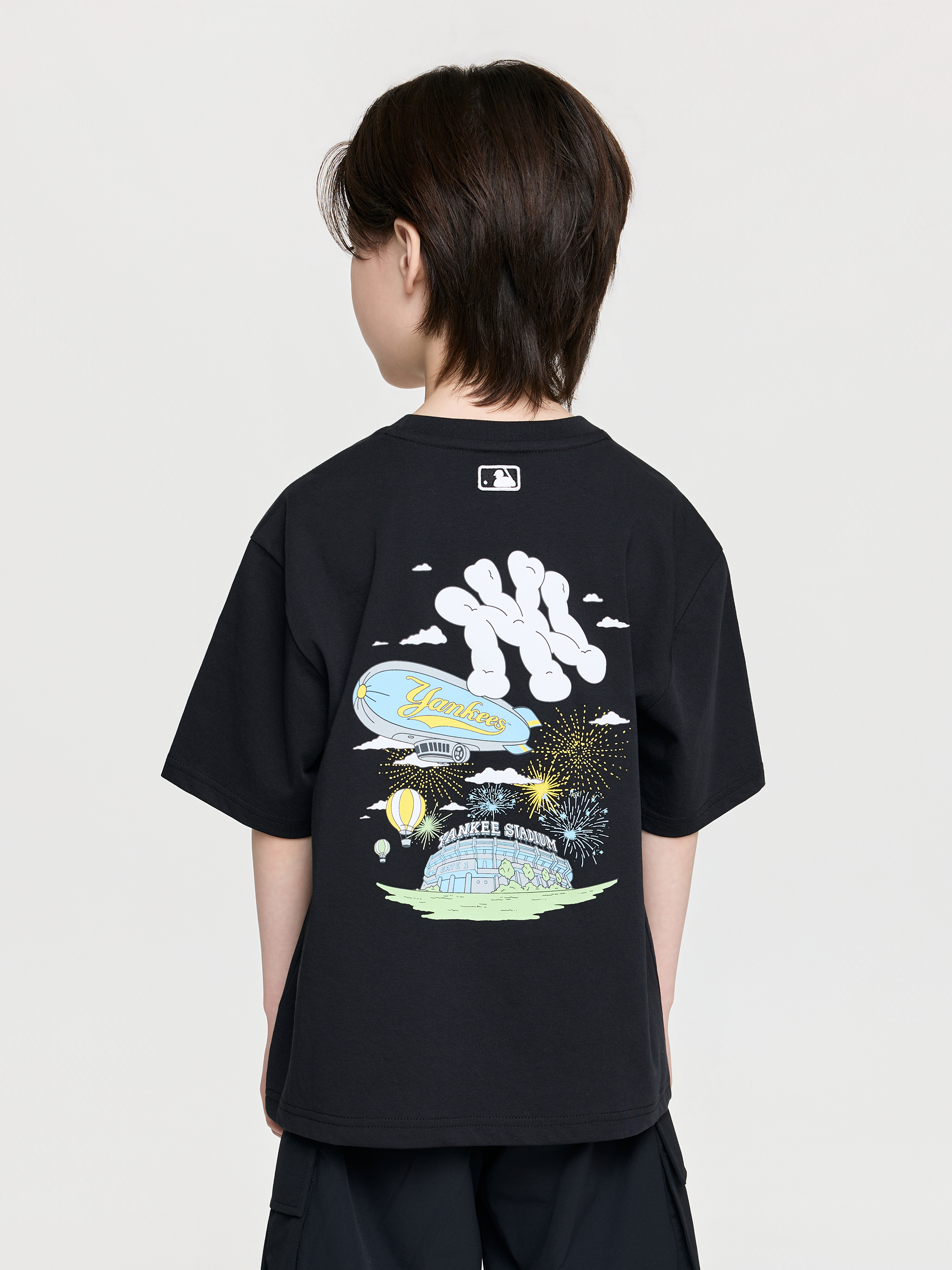 Sportive Summer Cloud Artwork T-shirt