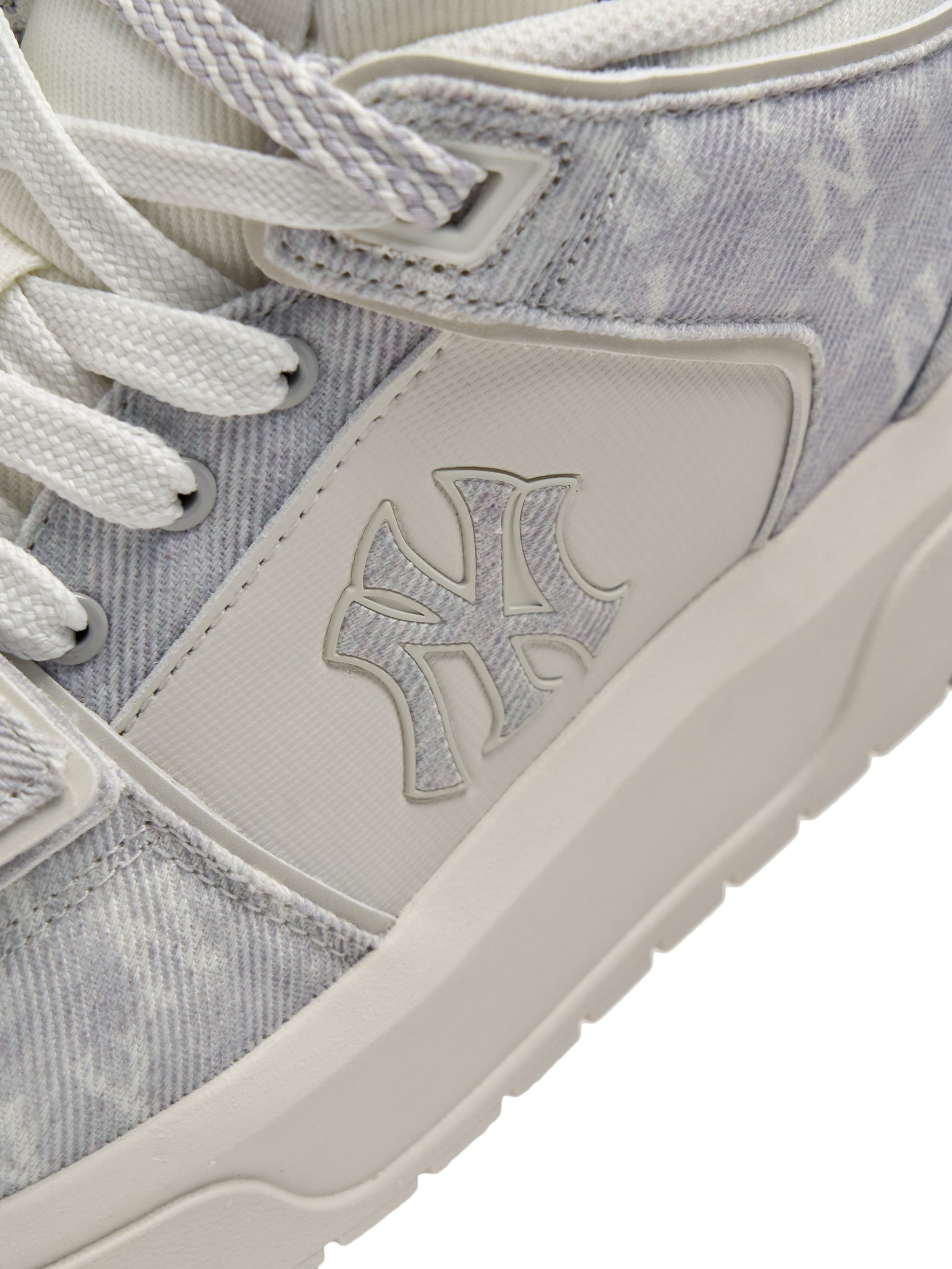 Chunky Liner Mid Denim Monogram Sl