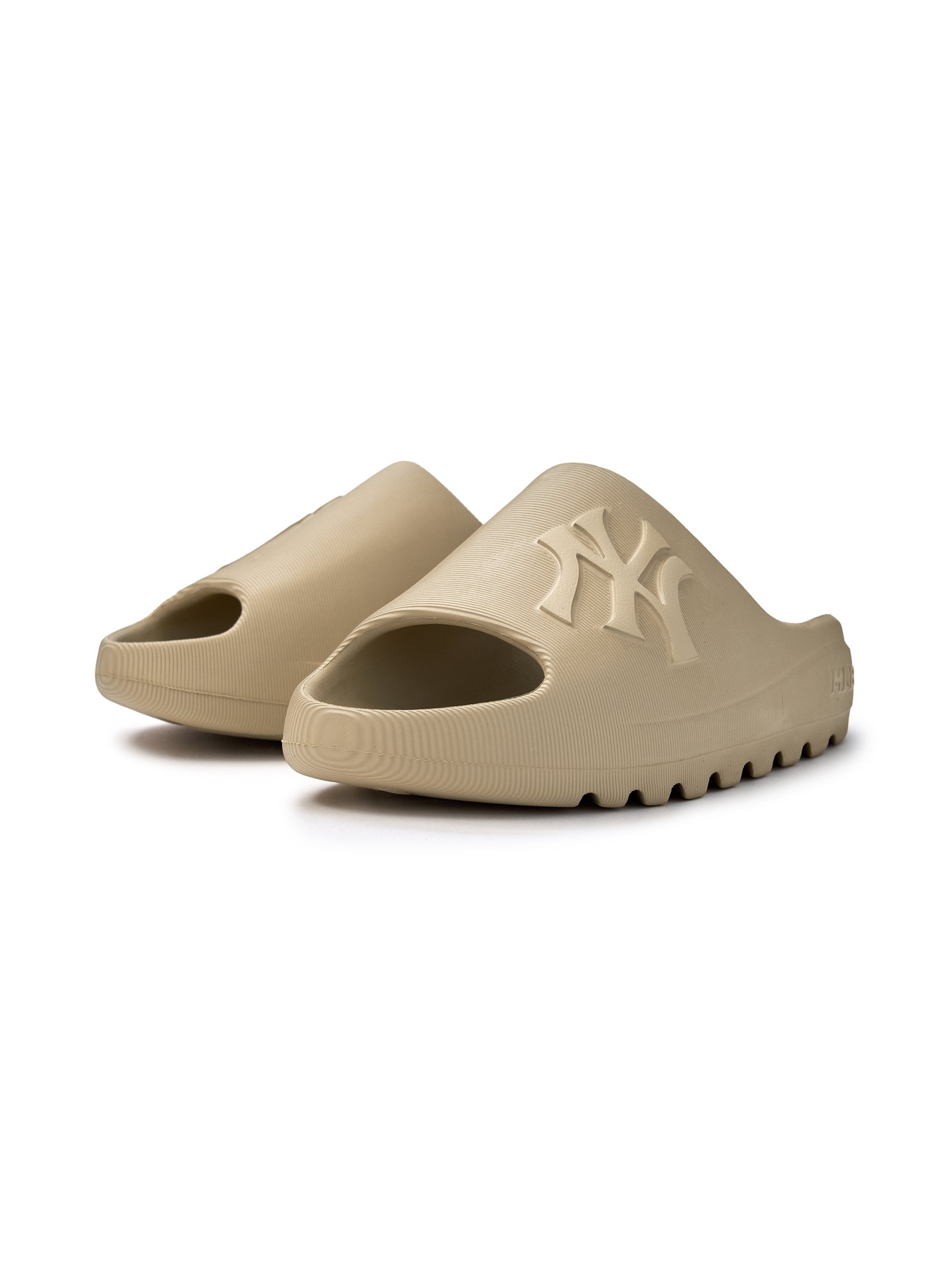Skipper Slide