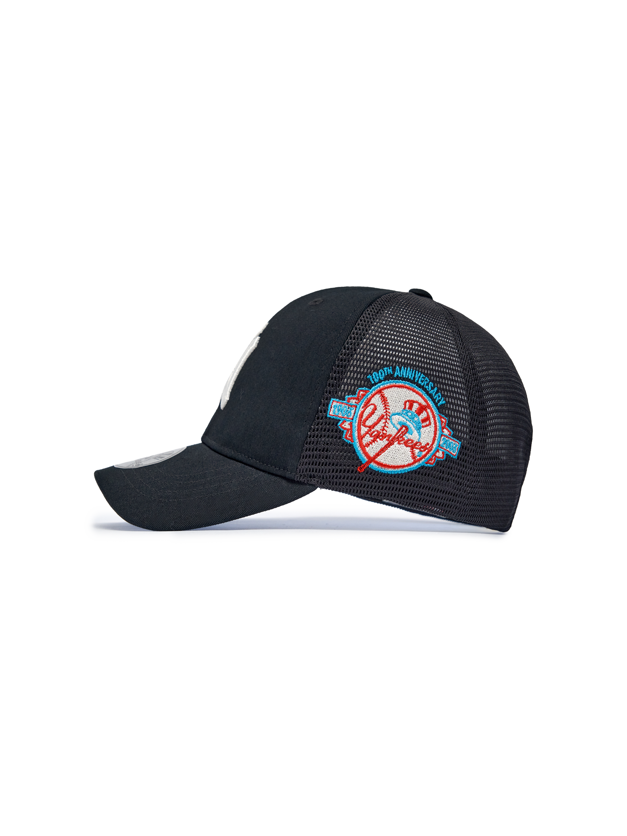 Signature Mesh Trucker