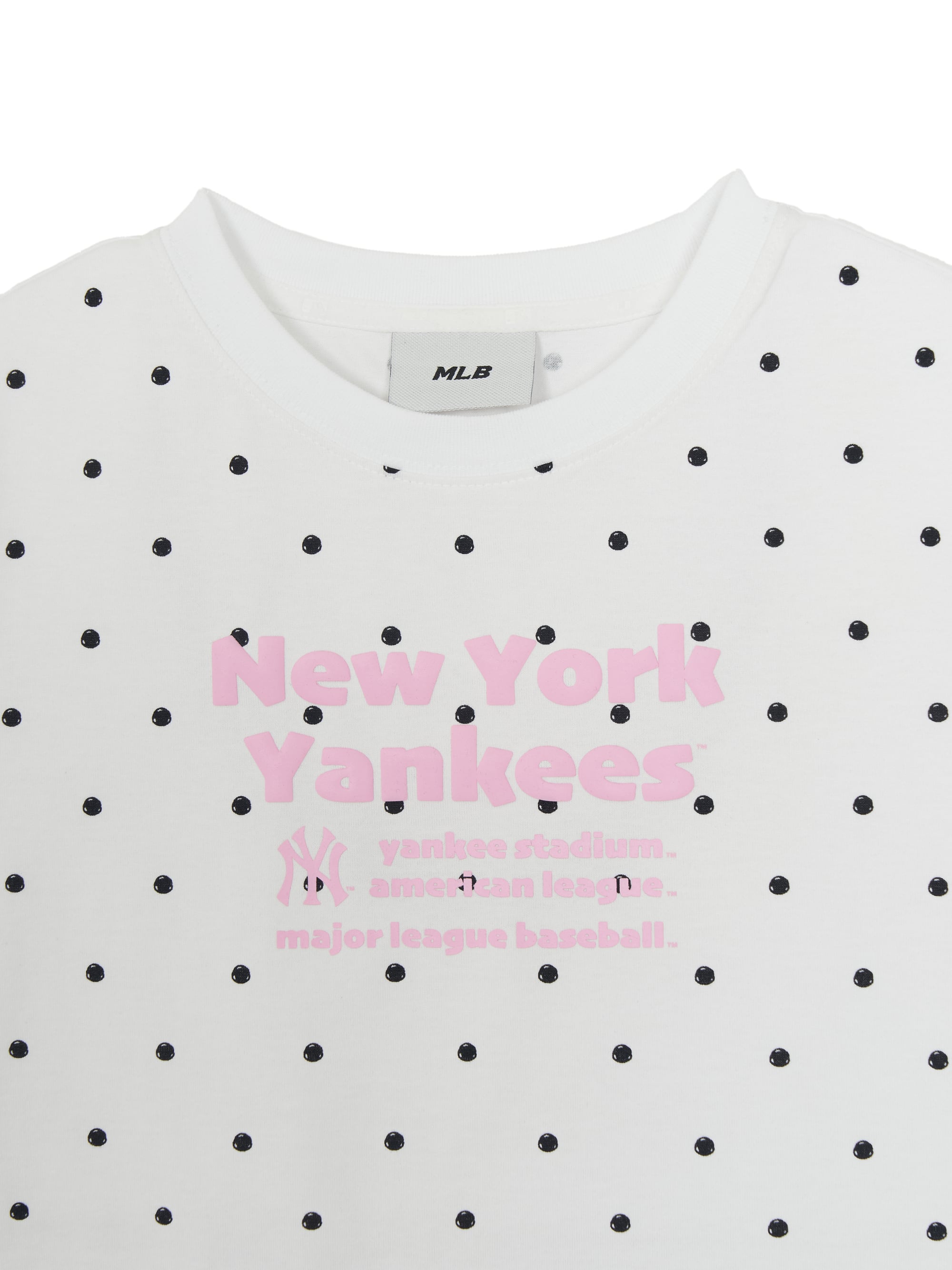 Women's Dots Pattern Lettering Slim Semi Crop T-shirts
