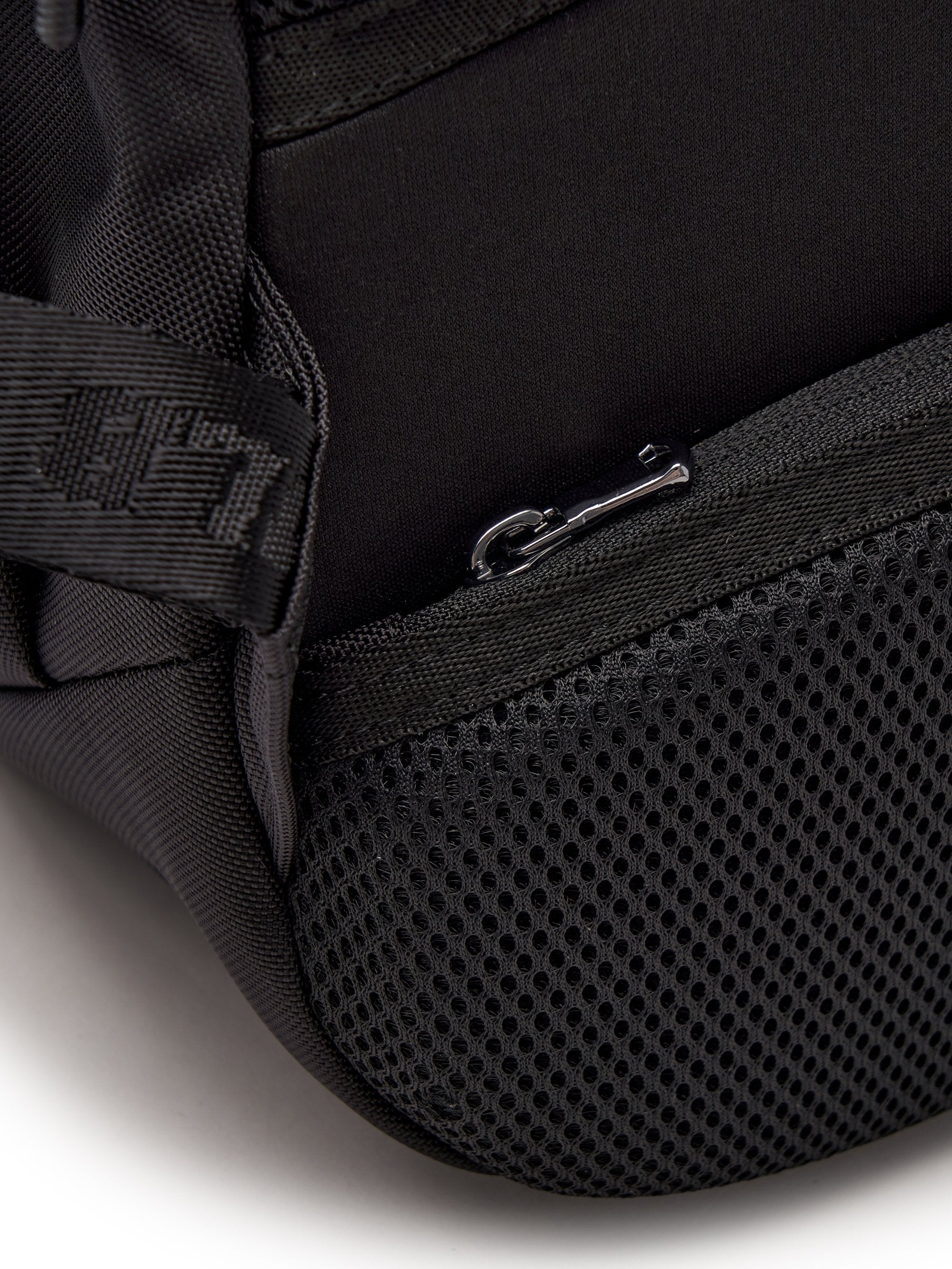 Sportive Mesh School Bag