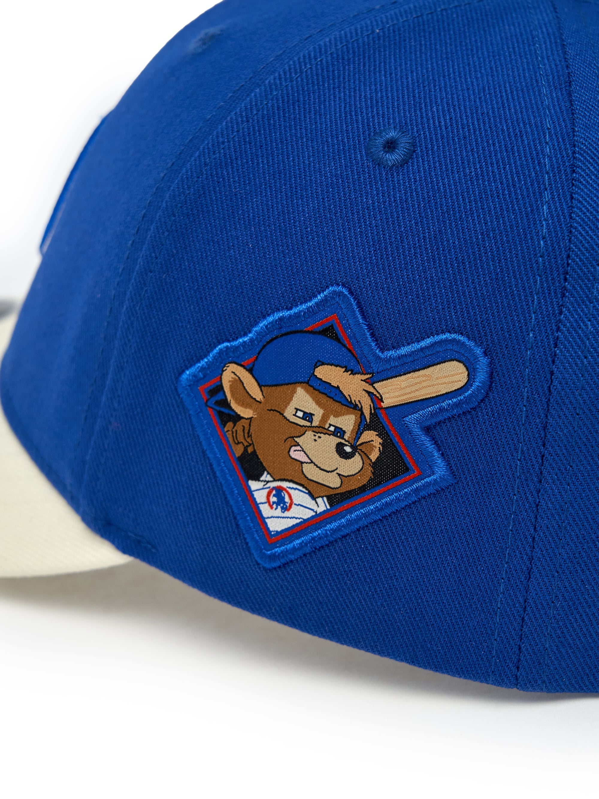 SIGNATURE MASCOT BALL CAP