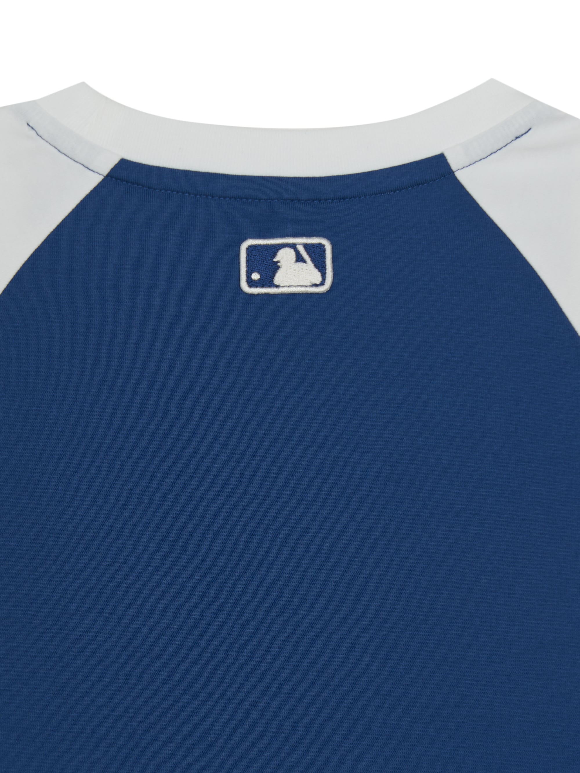 Sportive Mascot Raglan T-shirt