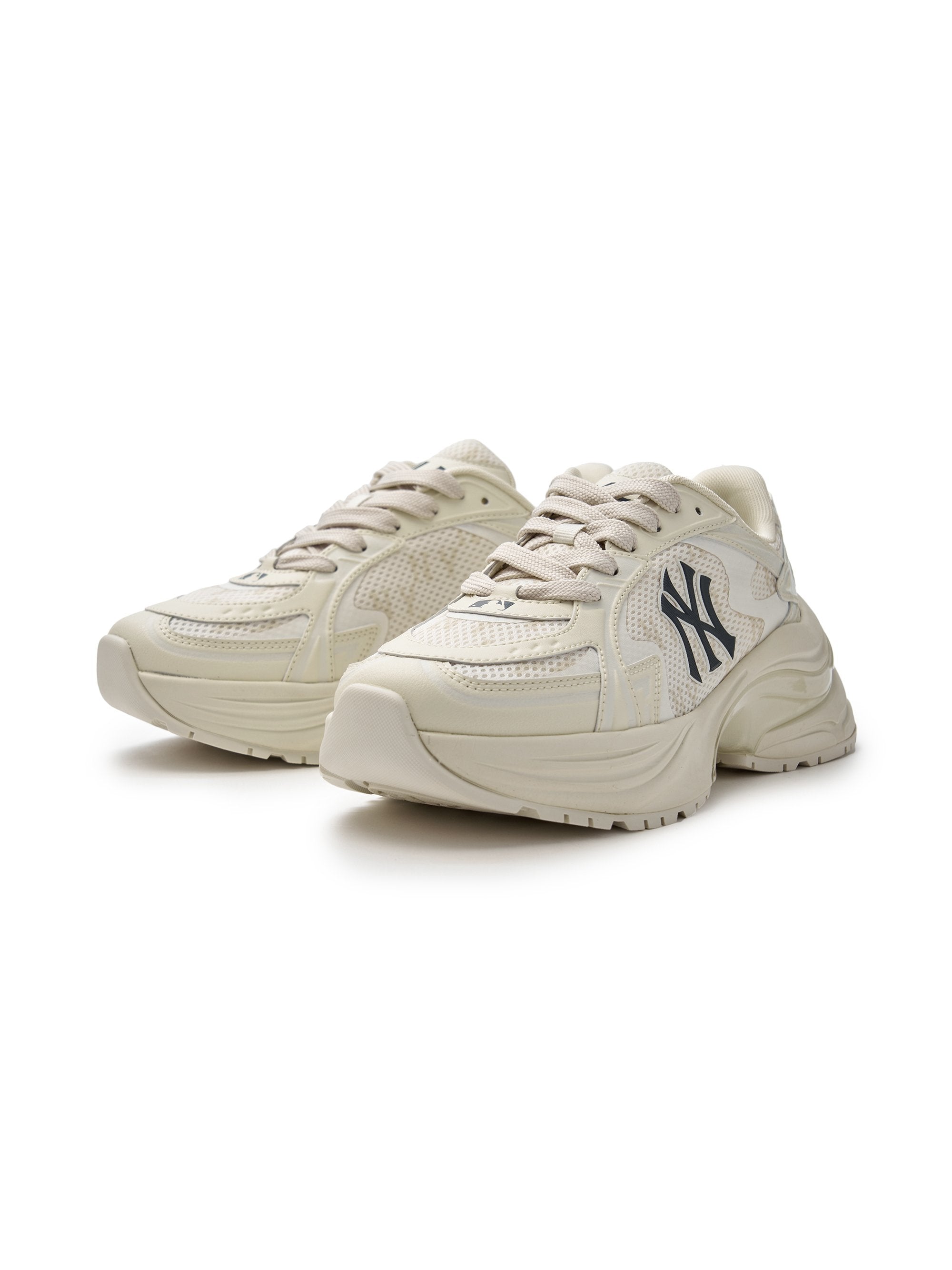 Curve Runner Monogram