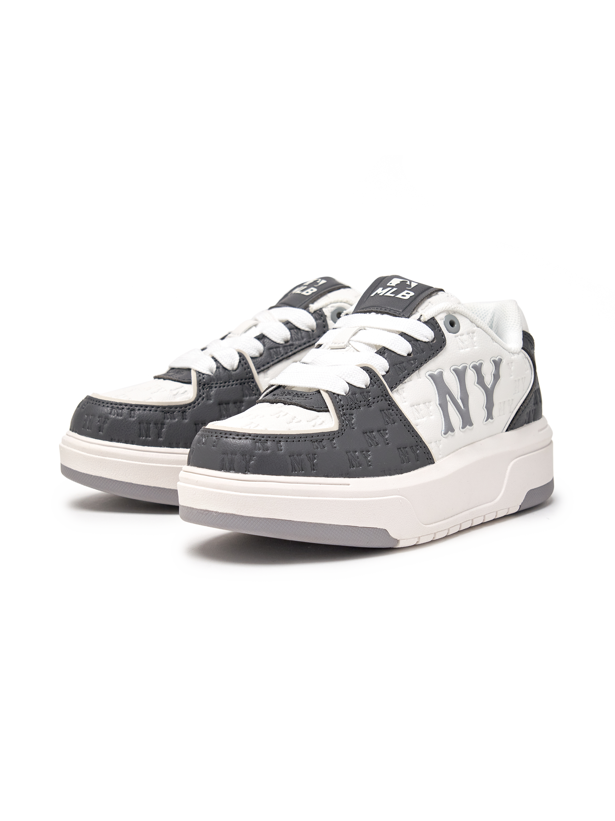 CHUNKY LINER EMBO MONOGRAM COOPERS TOWN