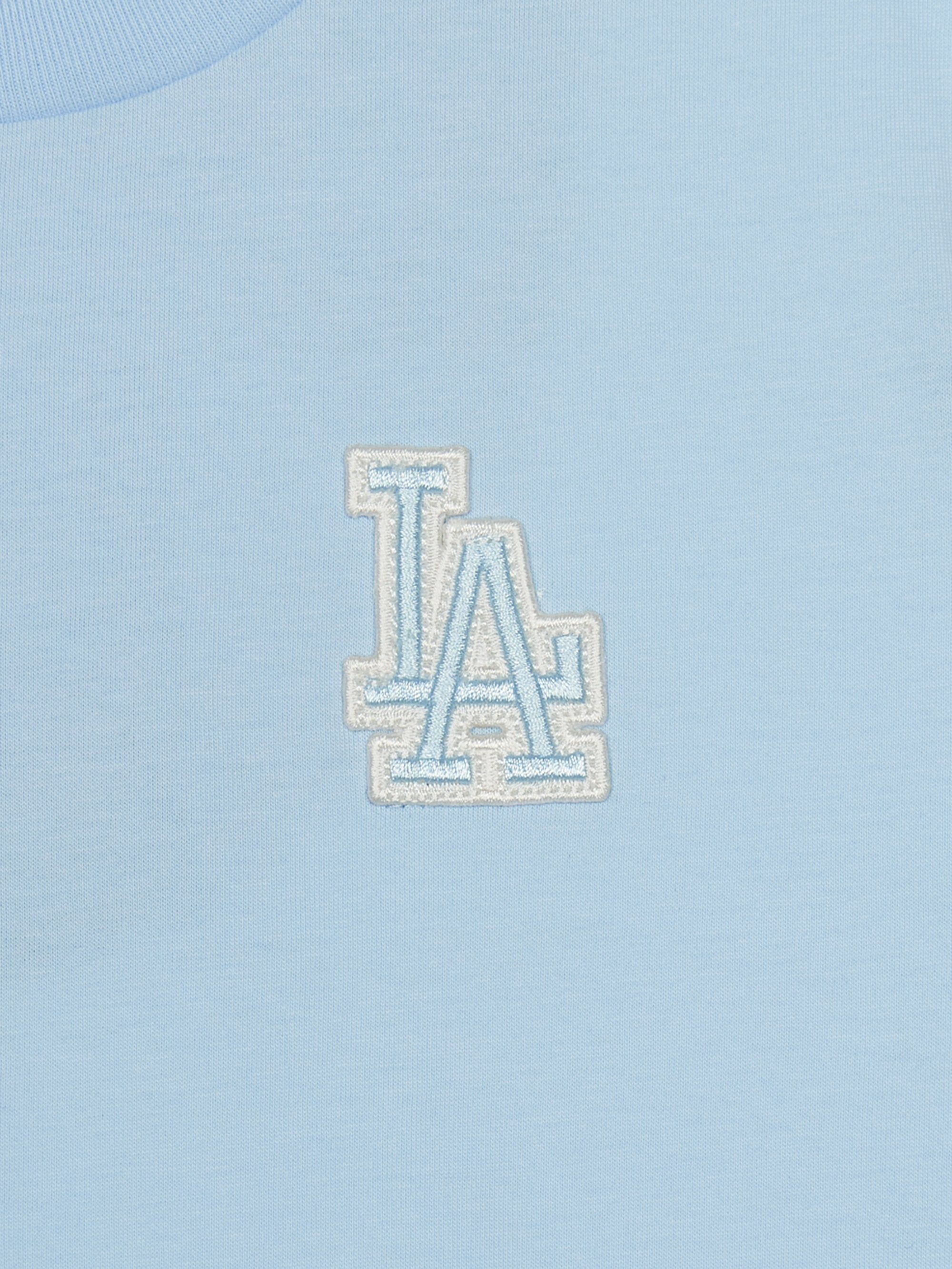 Basic Small Logo T-shirt